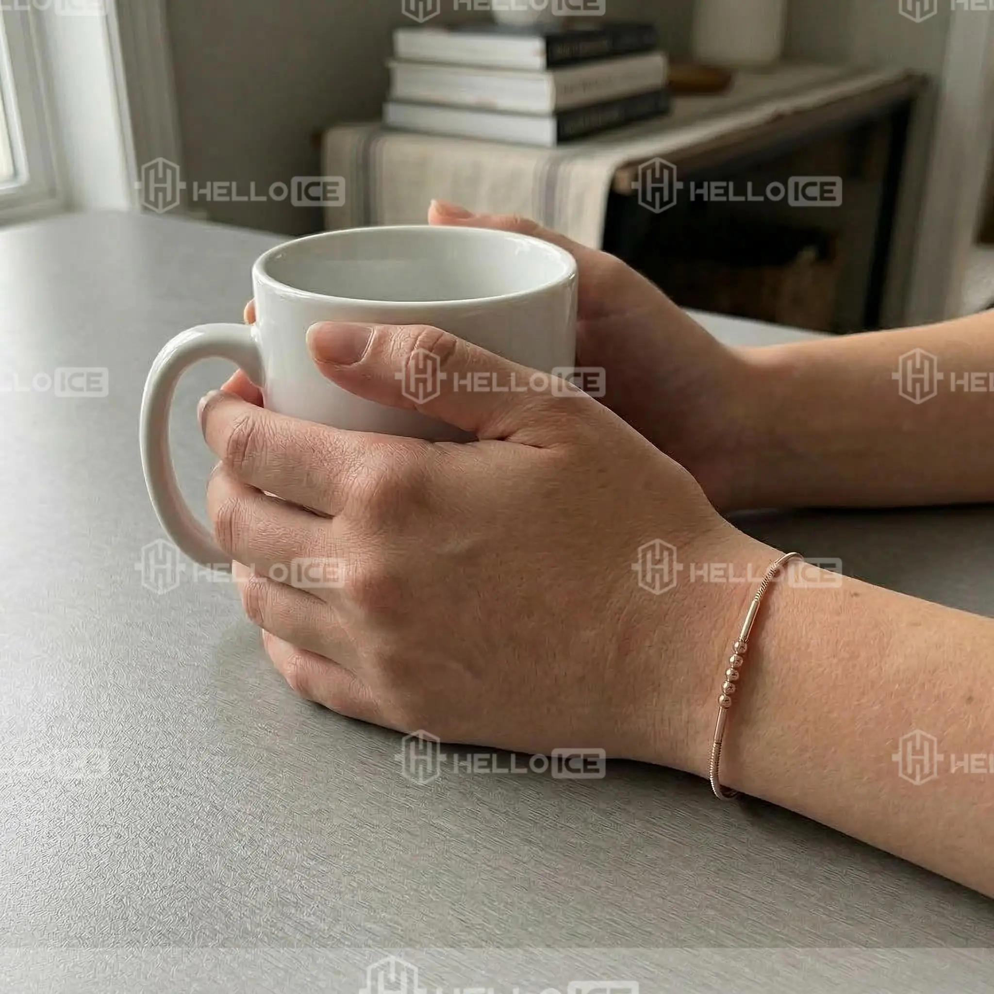 Helloice Review Image