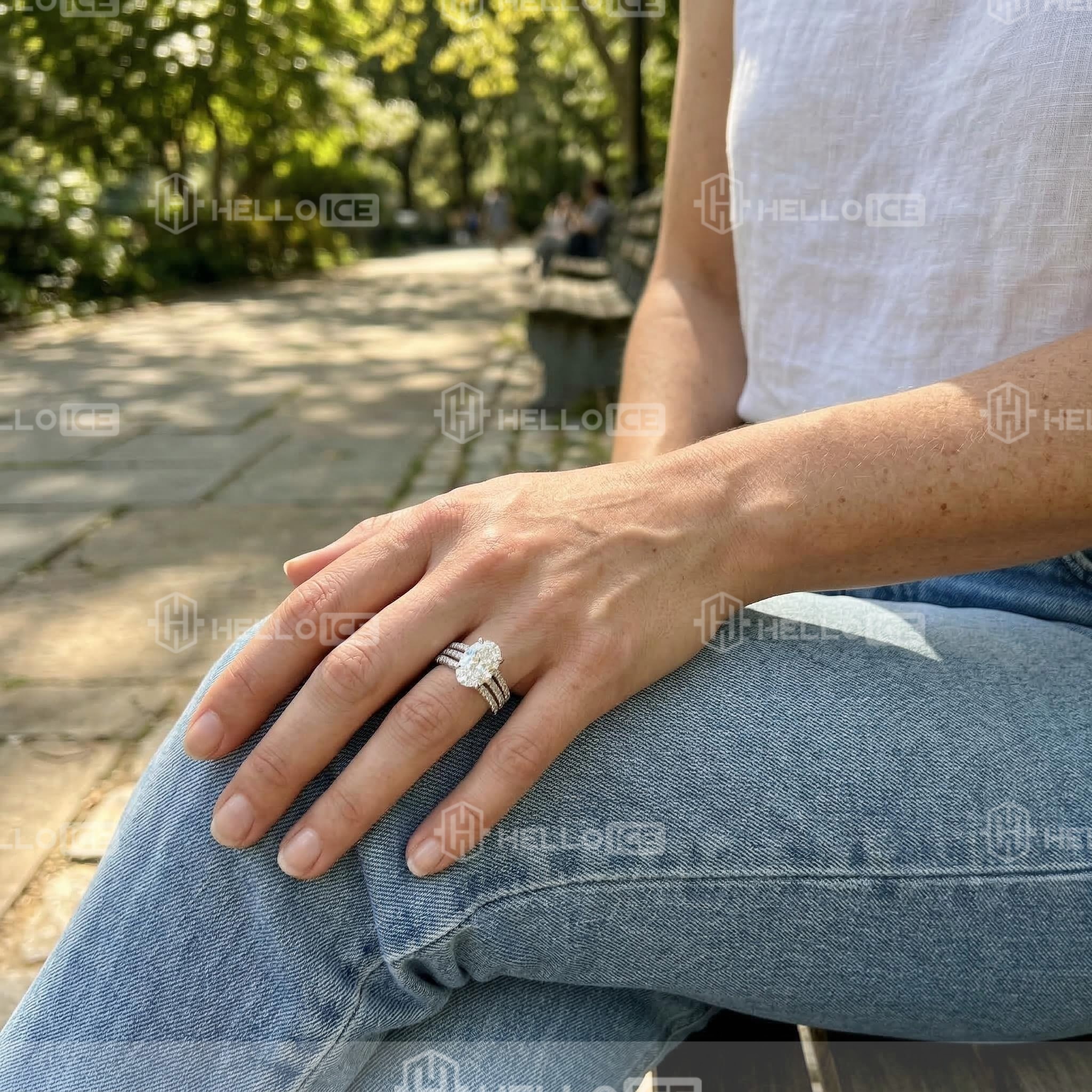 Helloice Review Image