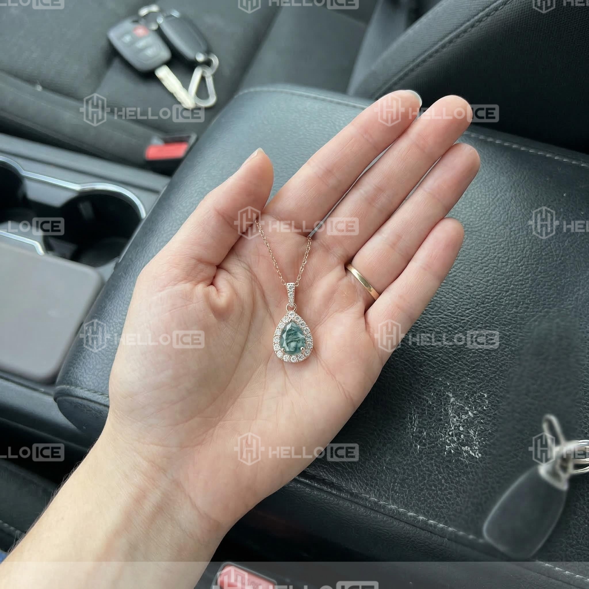 Helloice Review Image