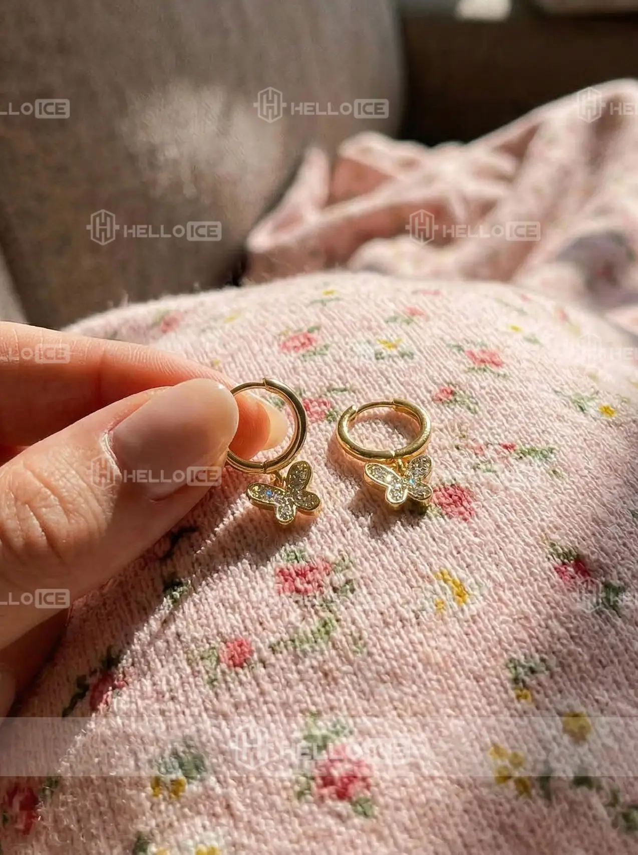 Helloice Review Image