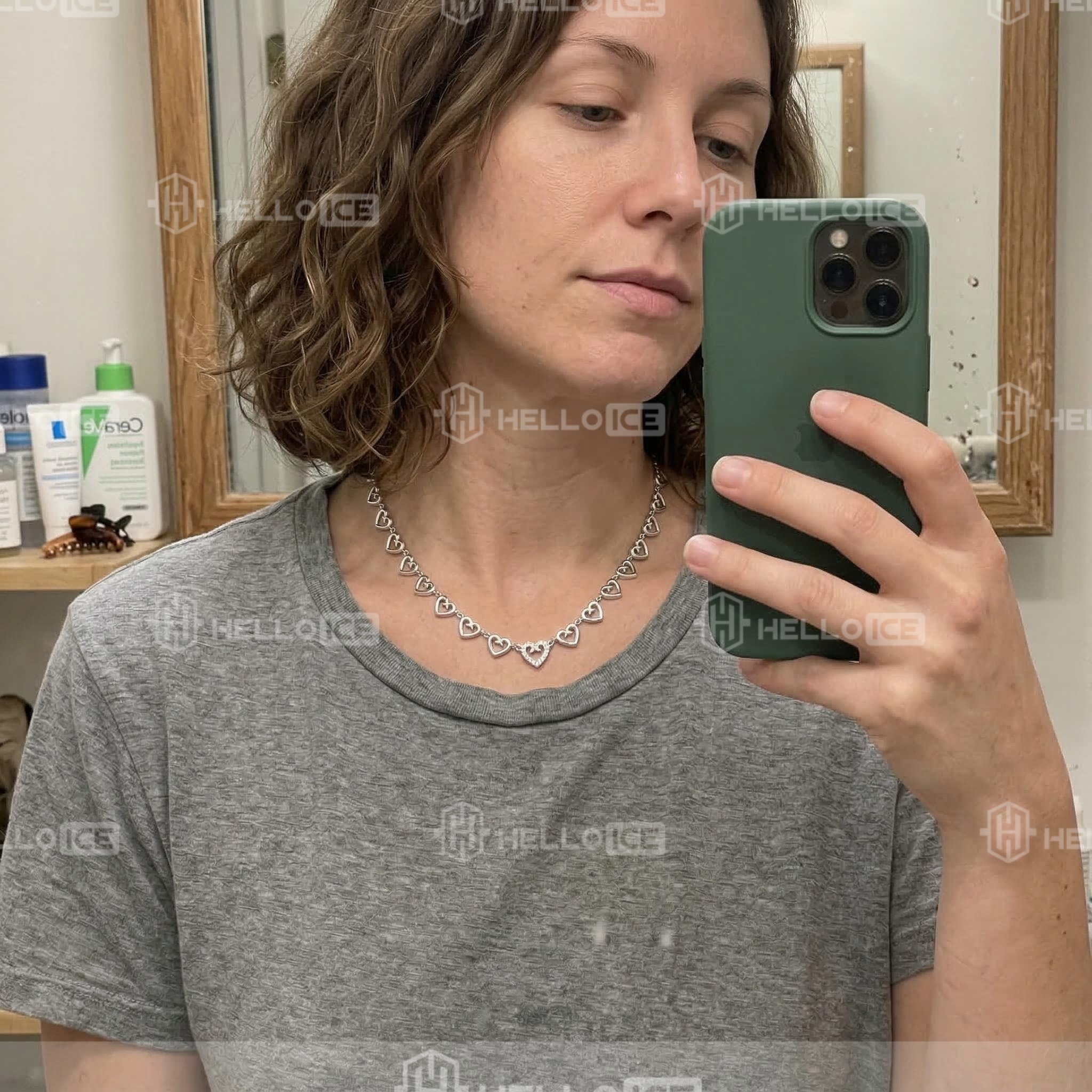 Helloice Review Image