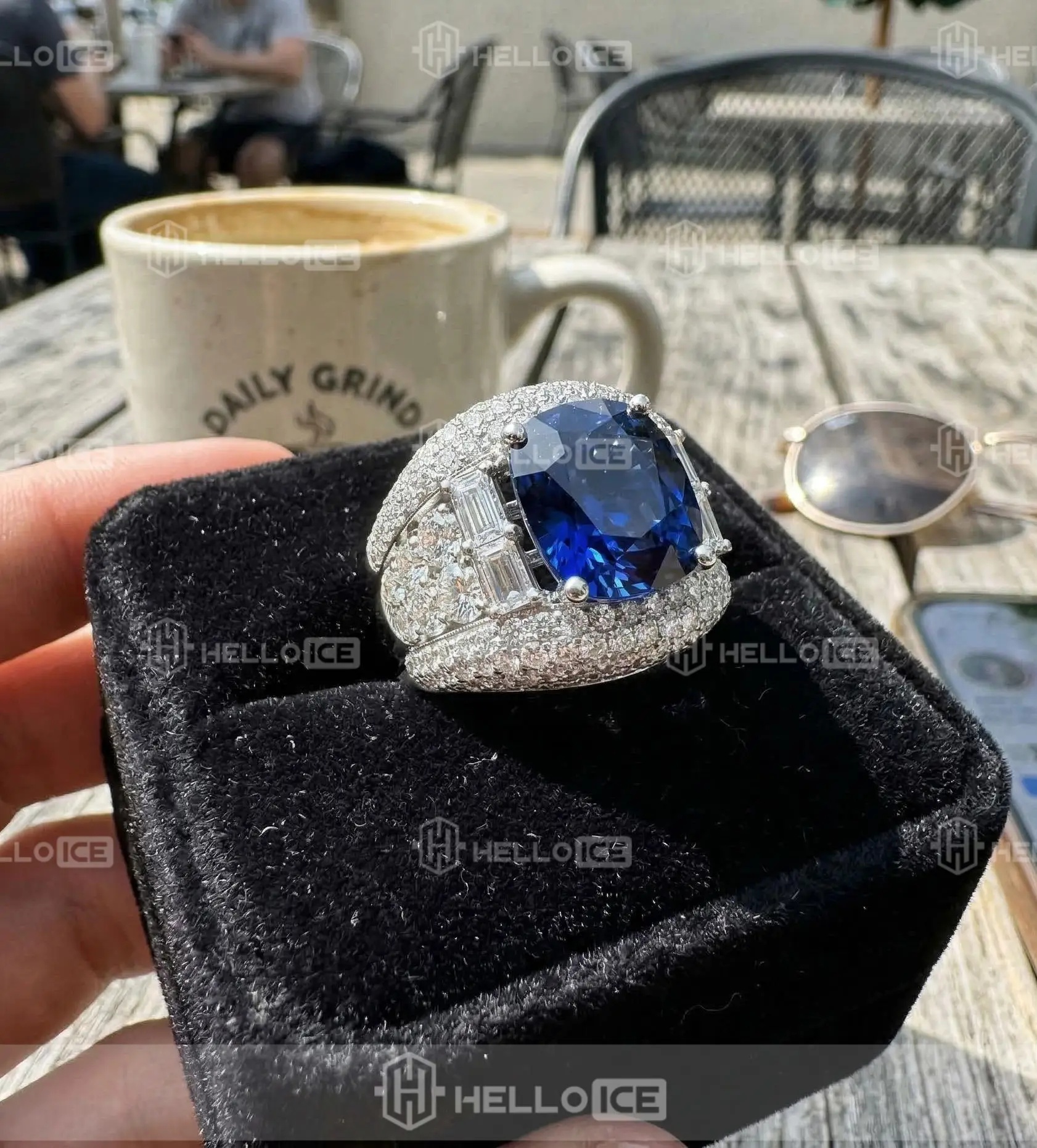Helloice Review Image
