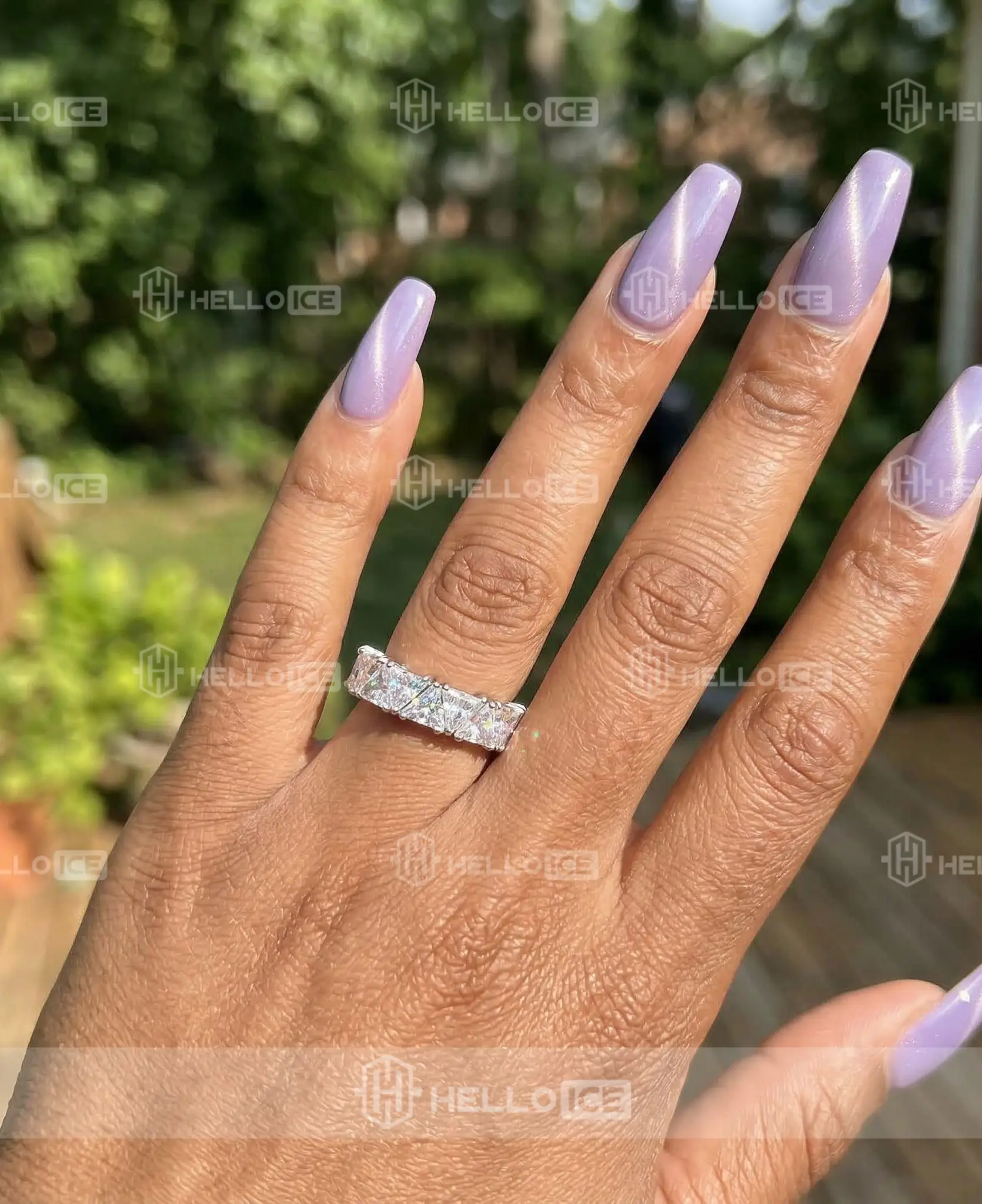 Helloice Review Image