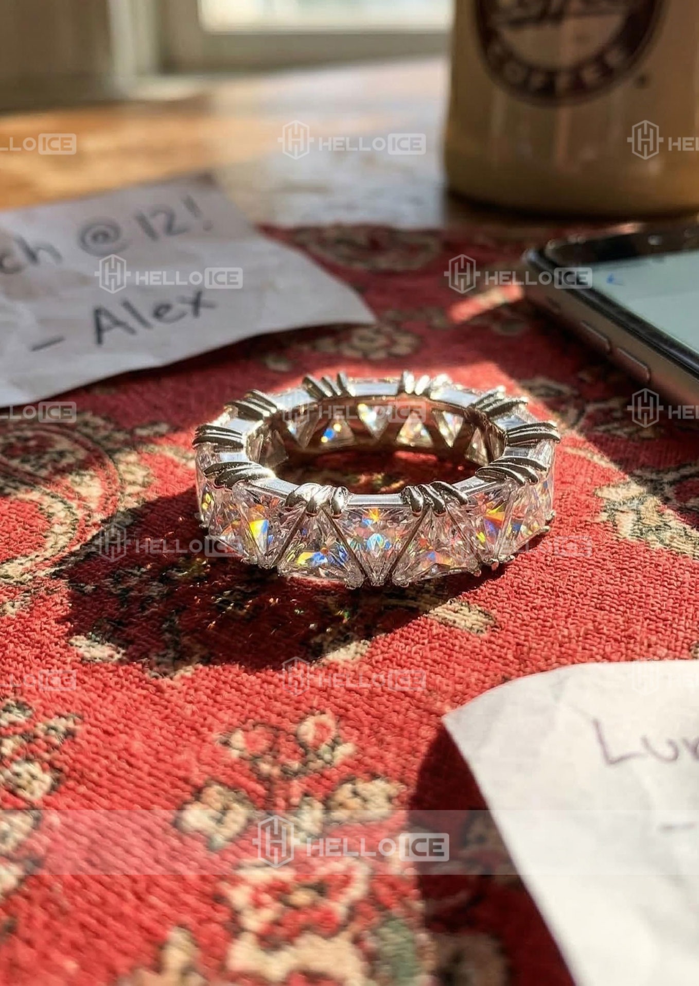 Helloice Review Image