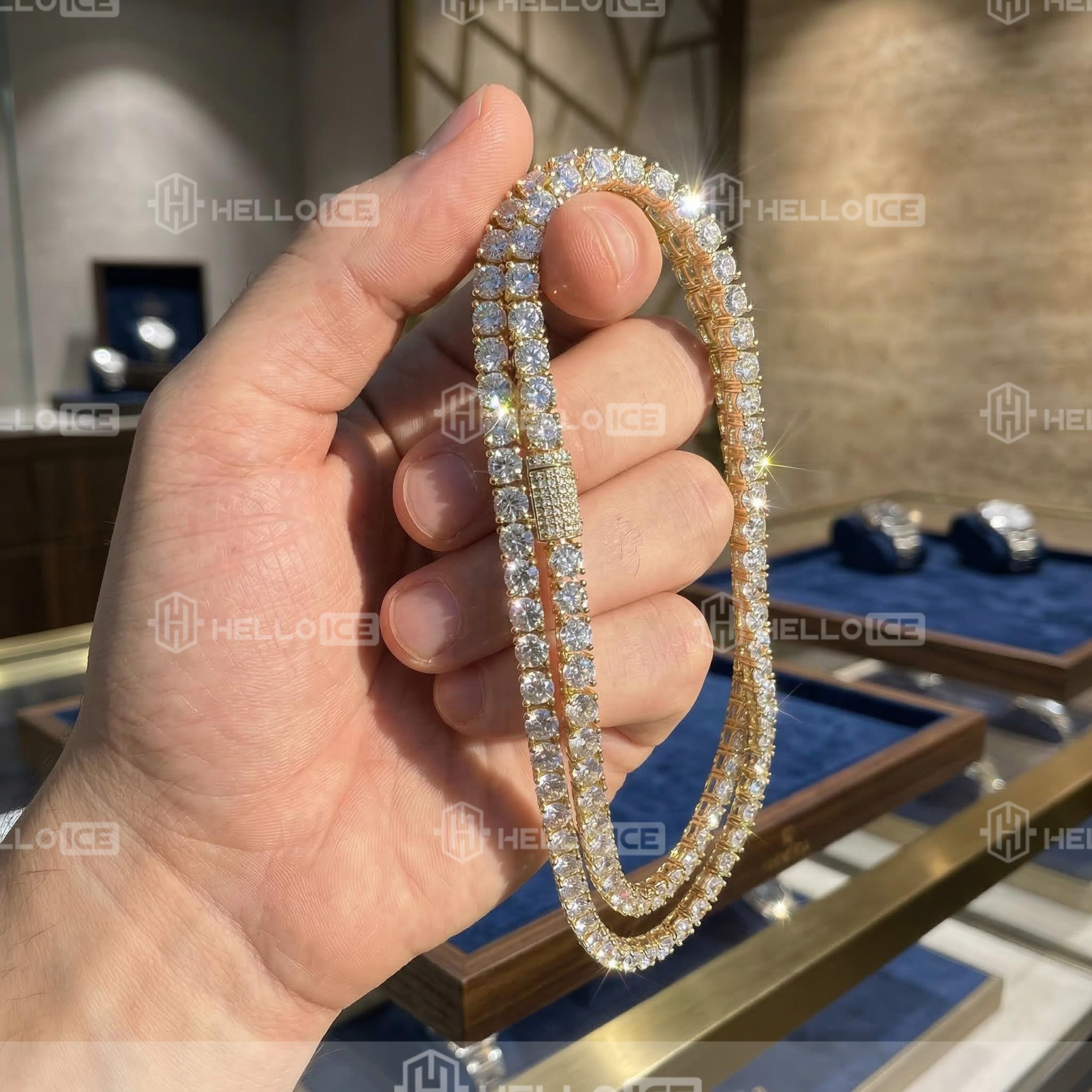 Helloice Review Image