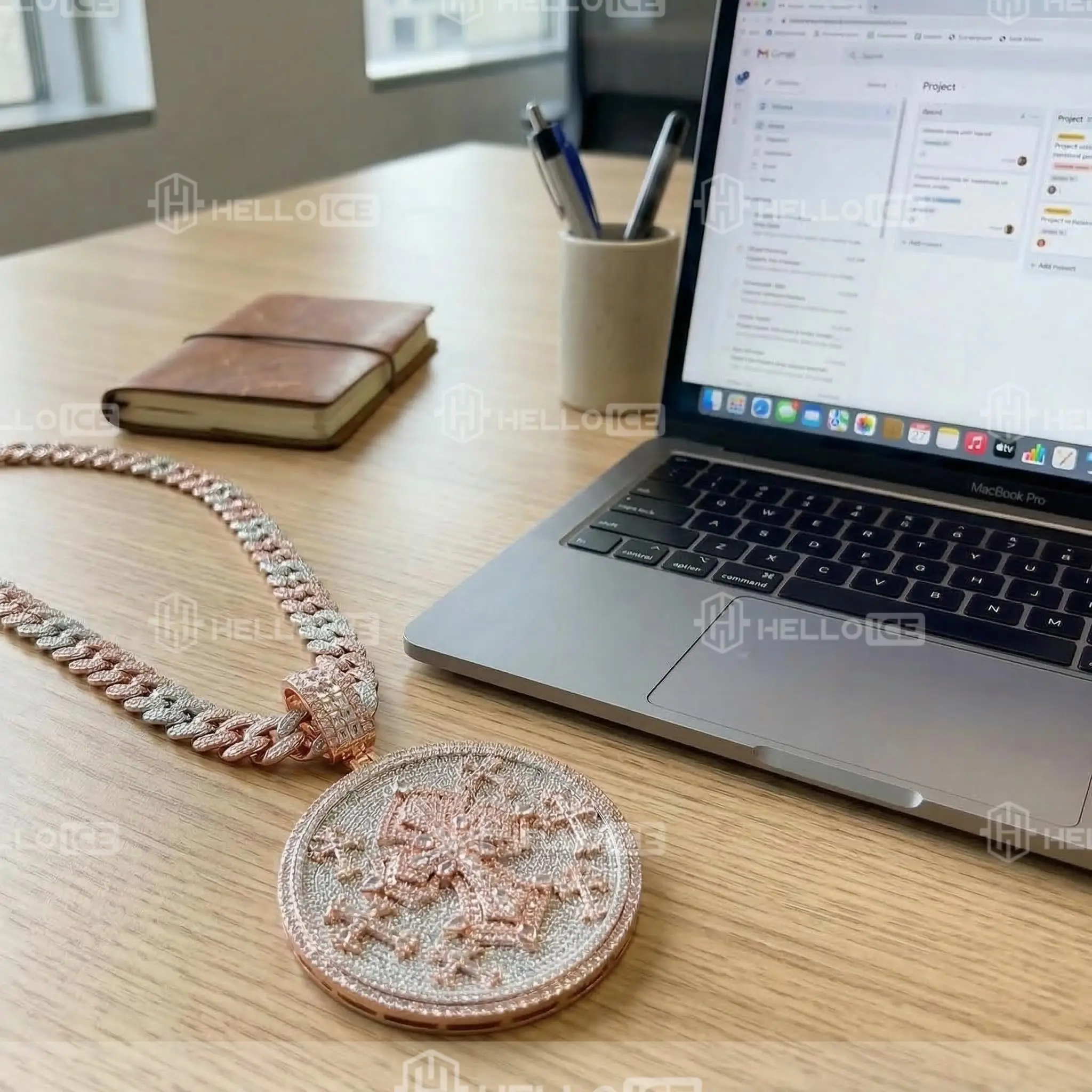 Helloice Review Image