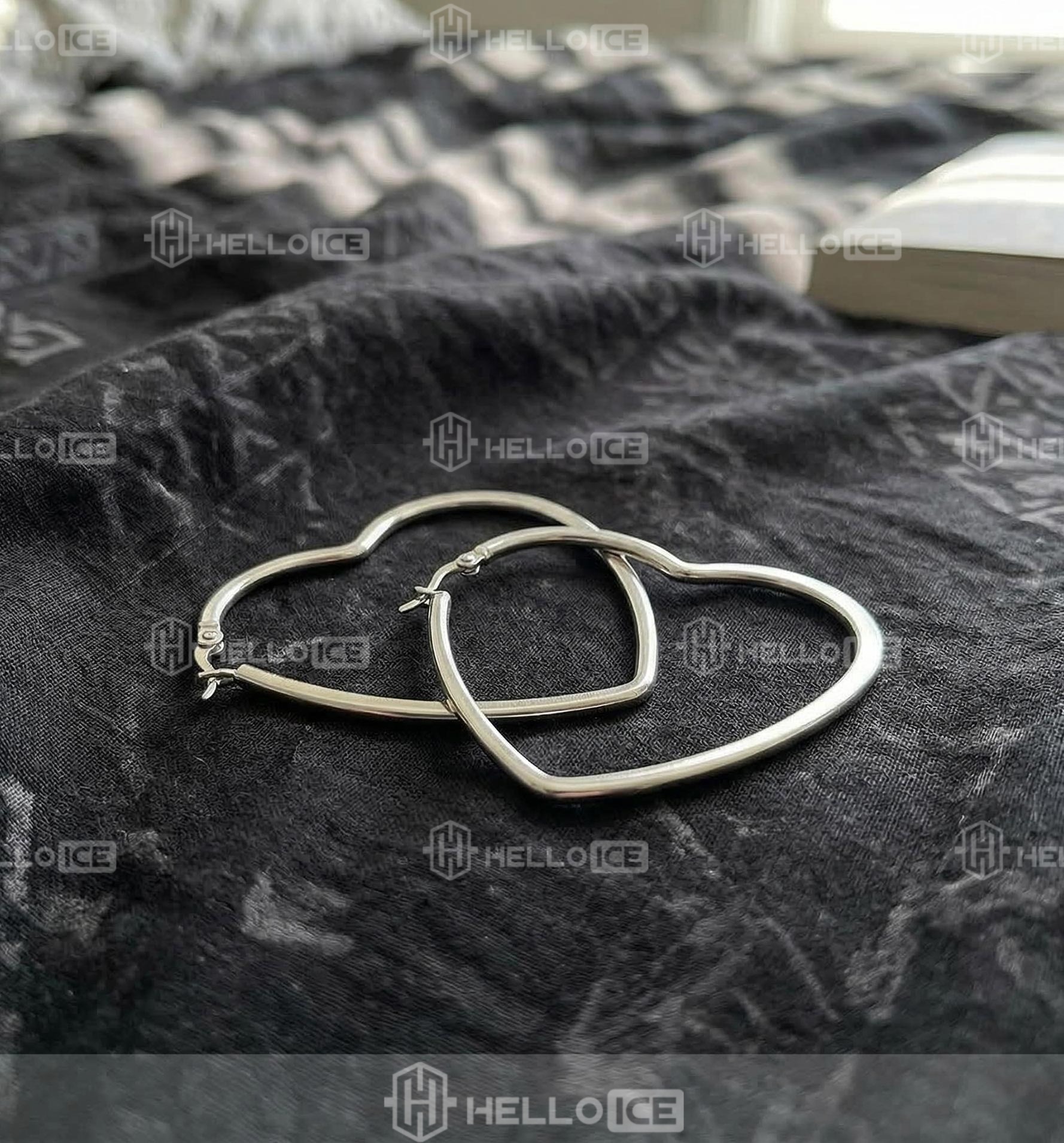 Helloice Review Image