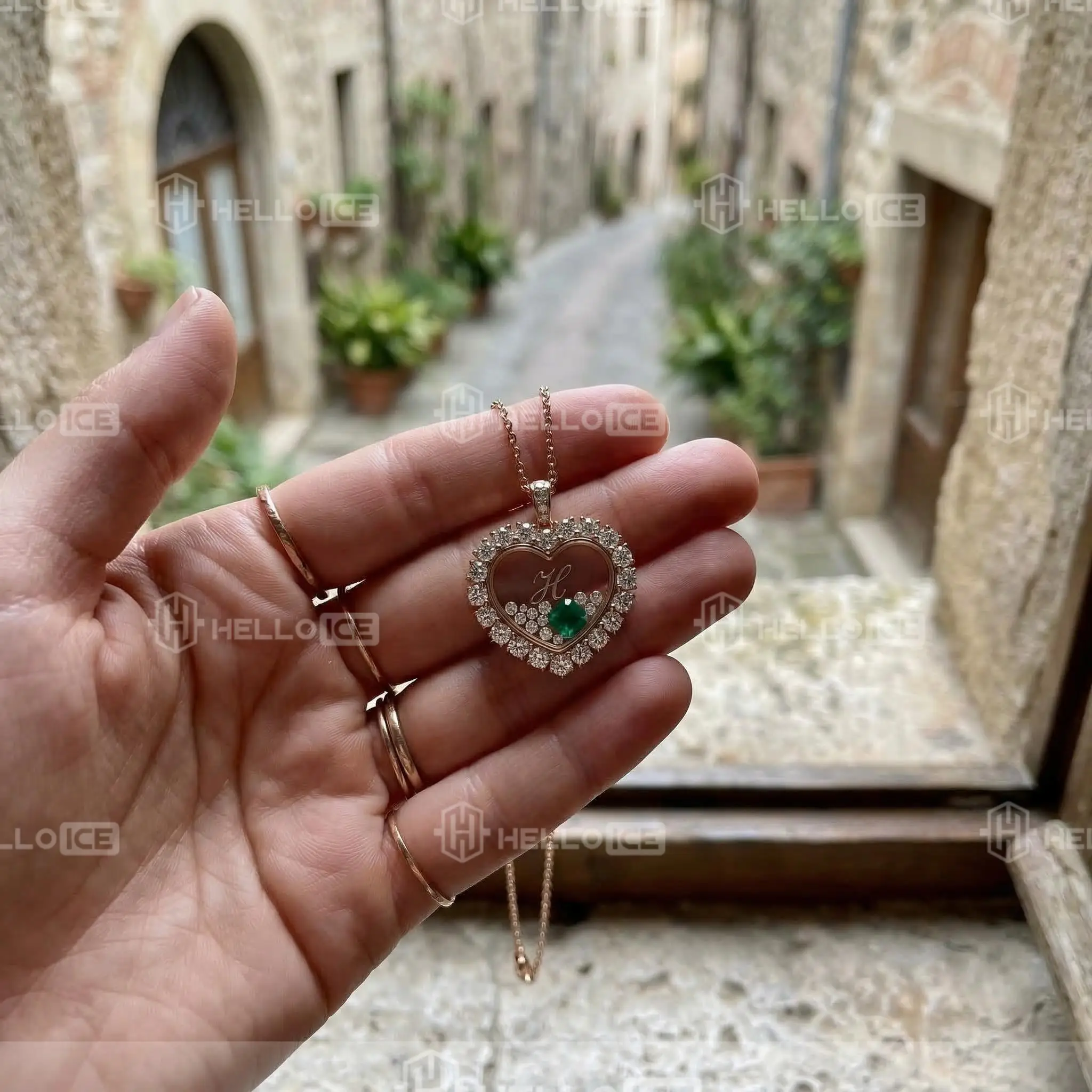 Helloice Review Image