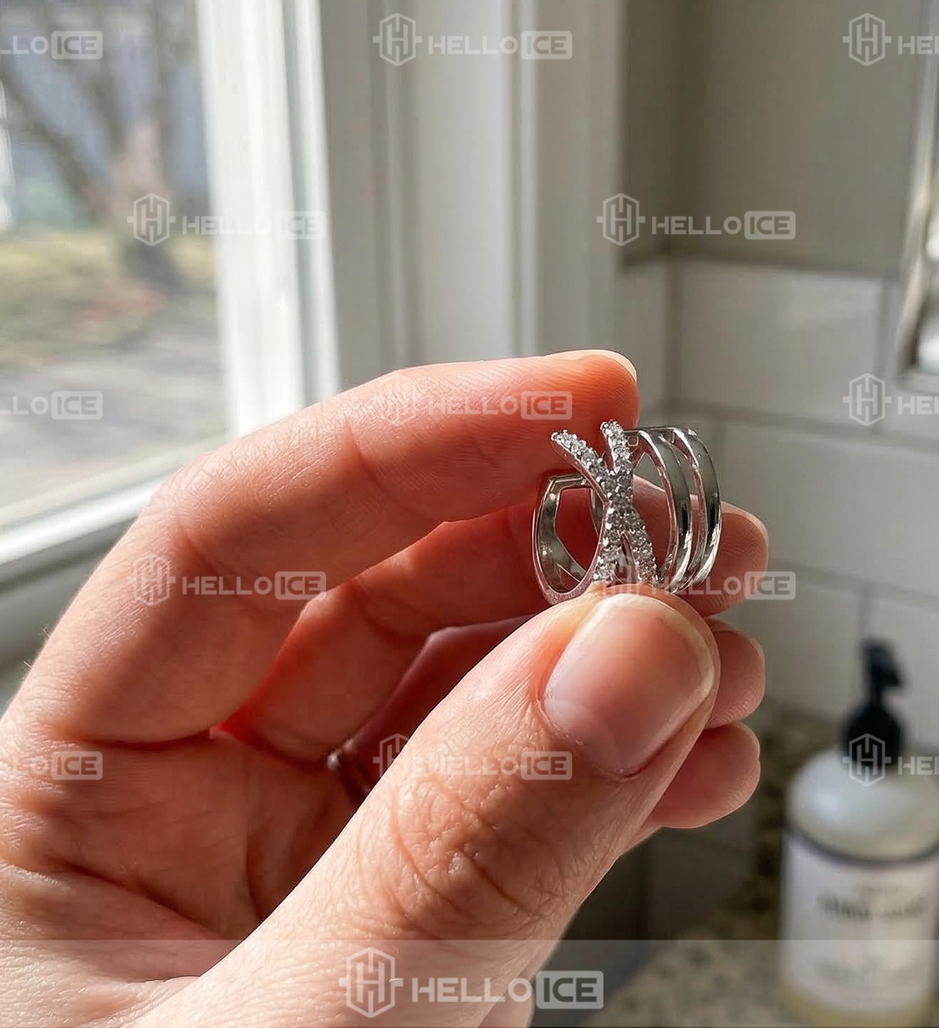 Helloice Review Image