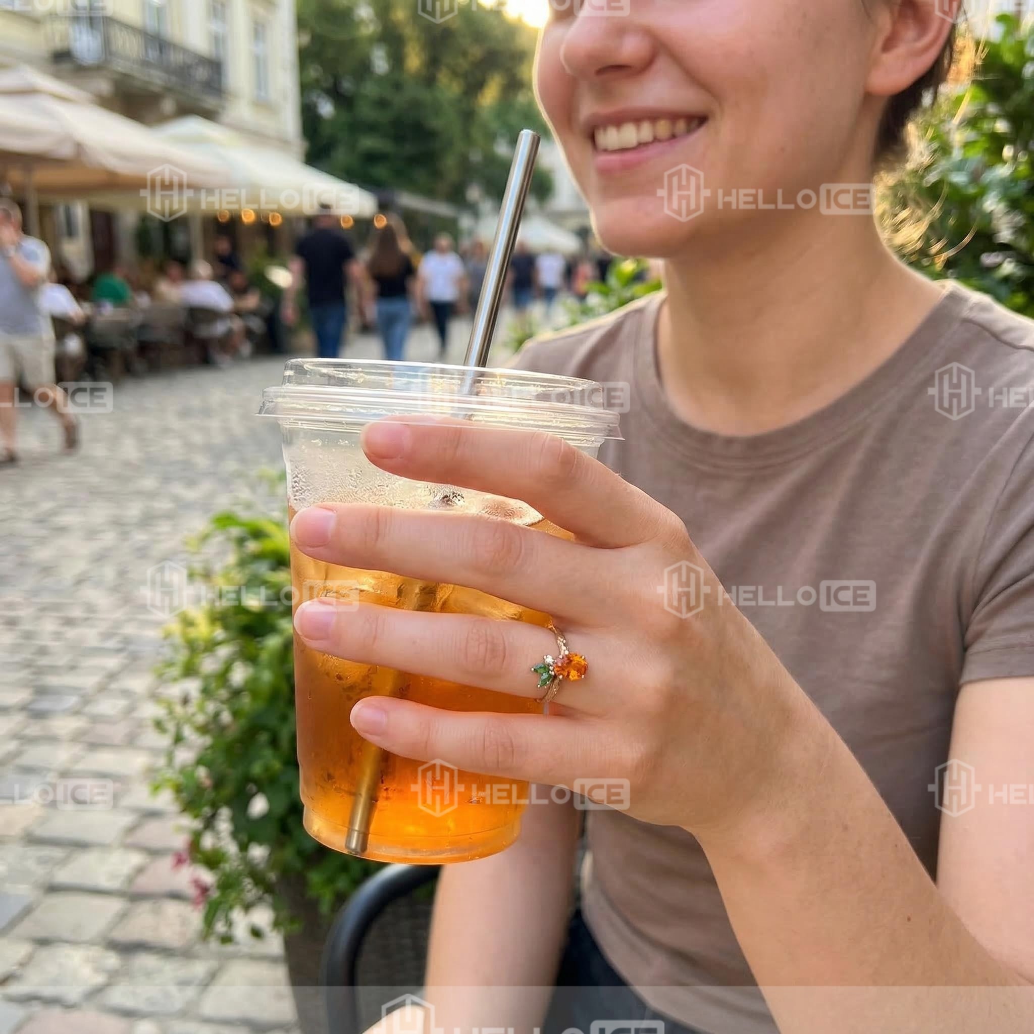 Helloice Review Image