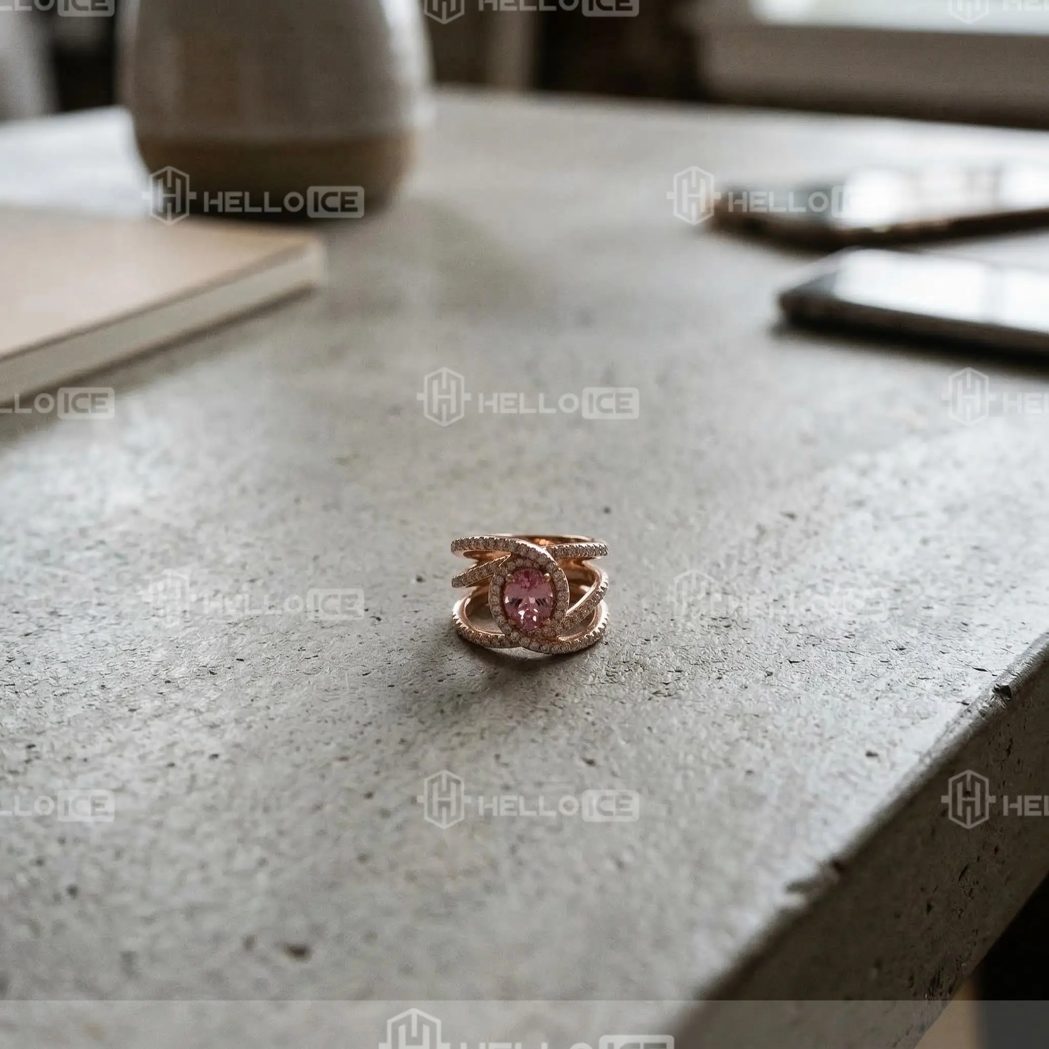Helloice Review Image