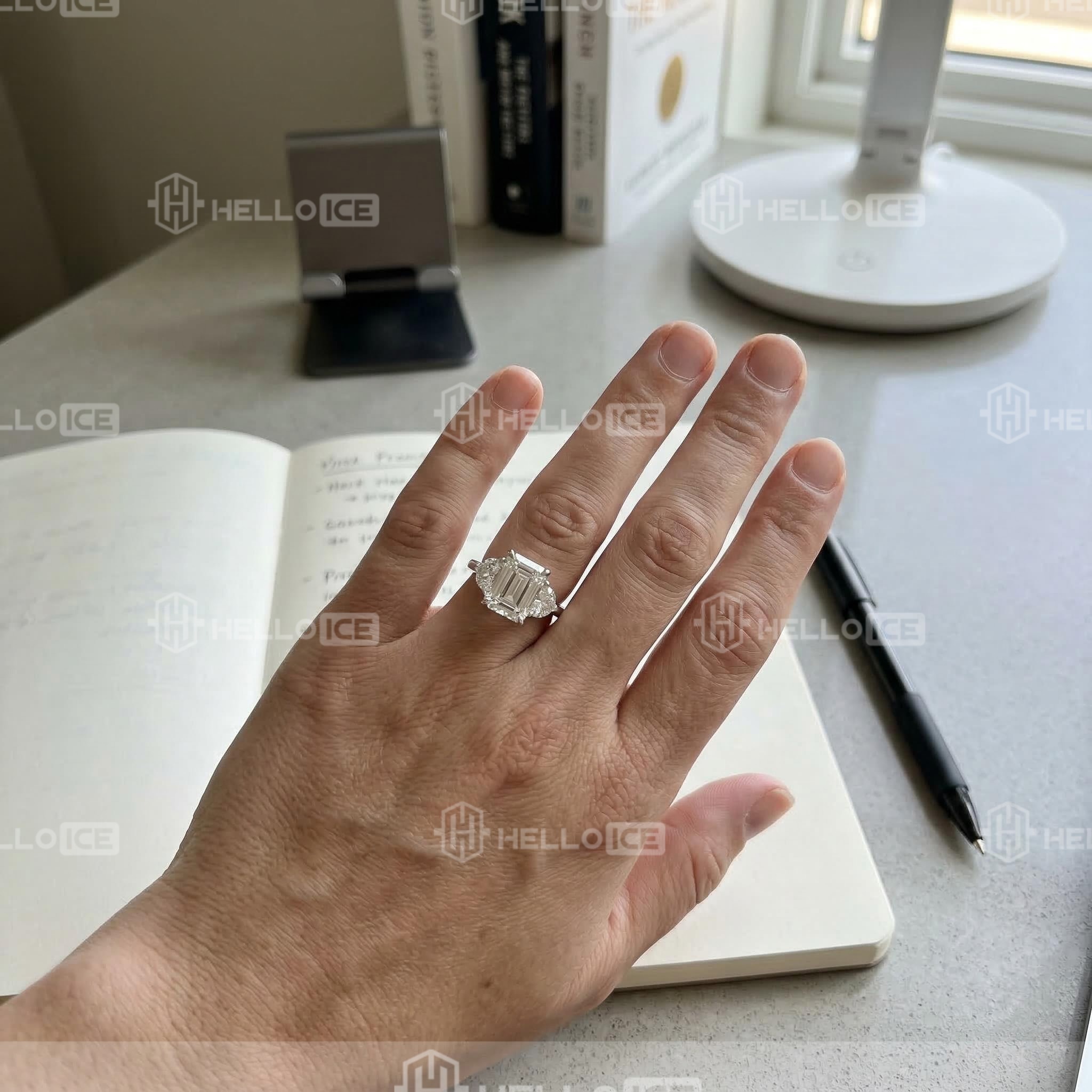 Helloice Review Image