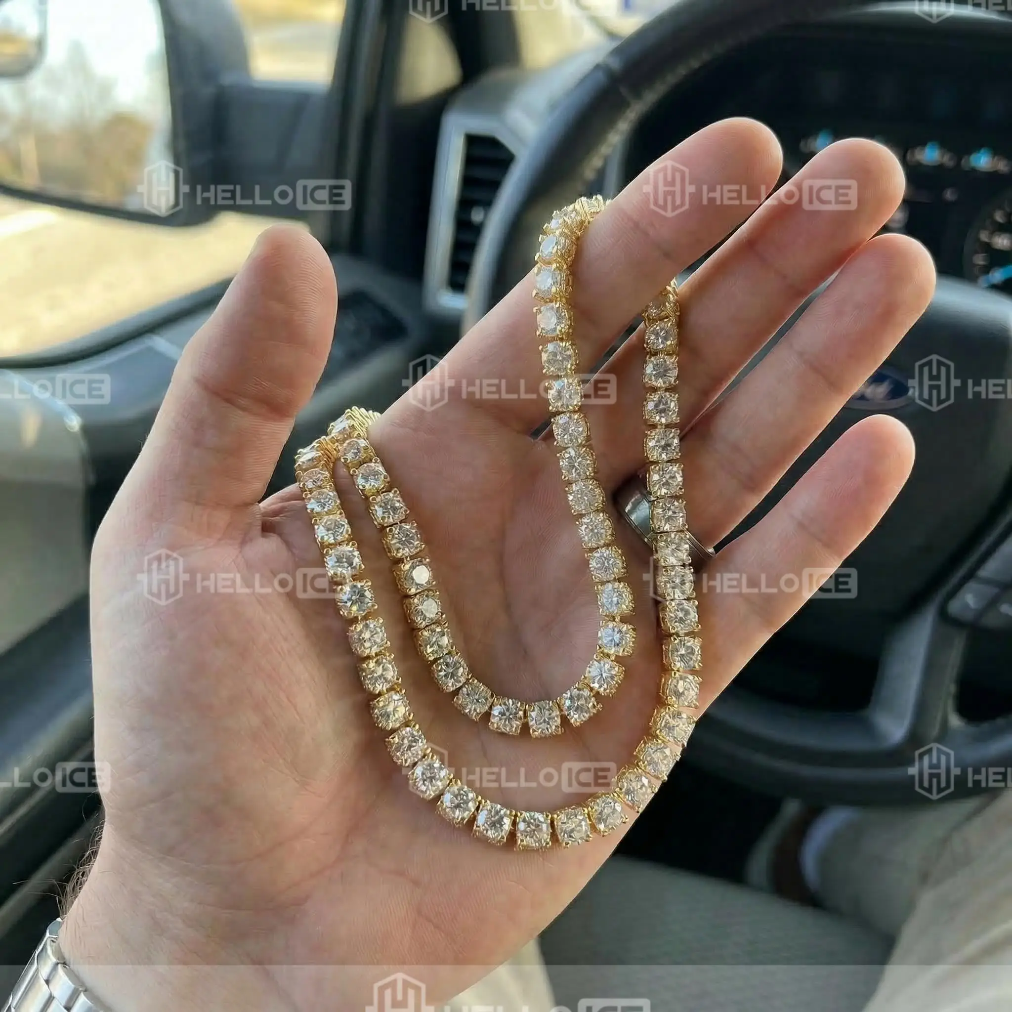 Helloice Review Image