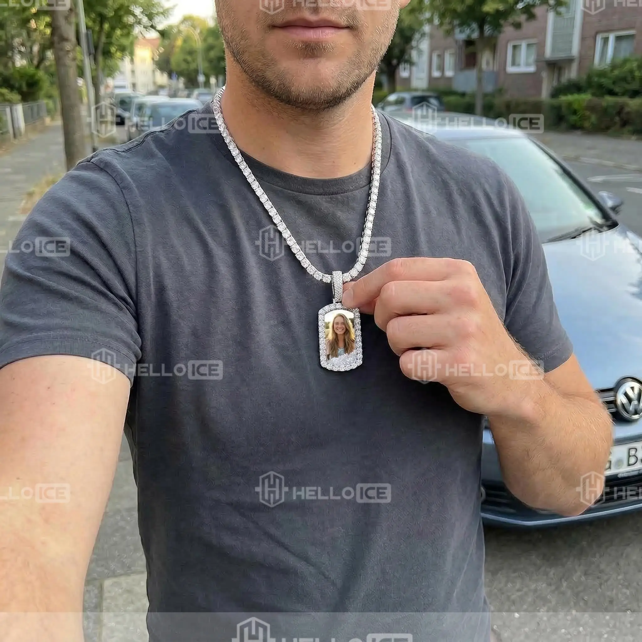 Helloice Review Image