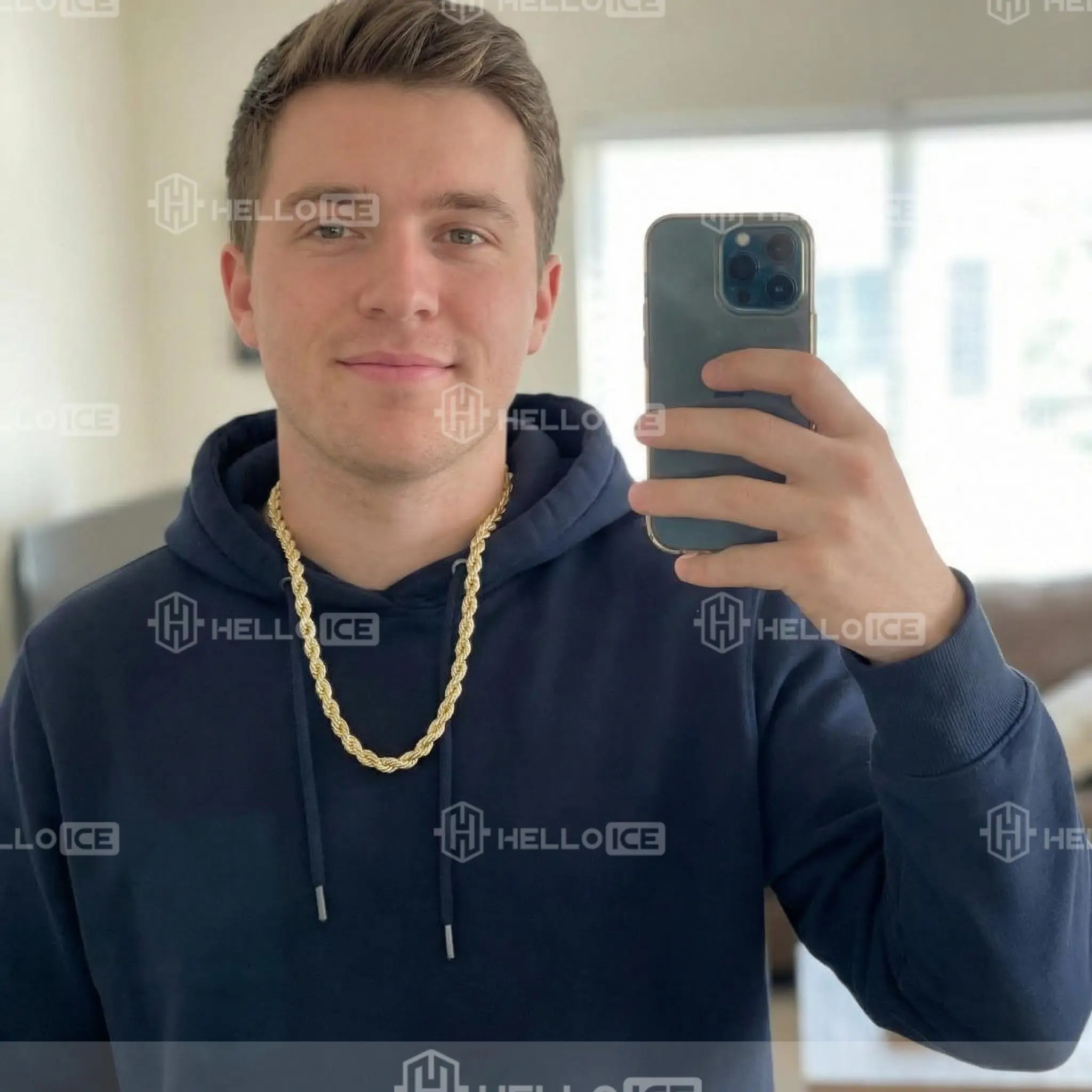 Helloice Review Image