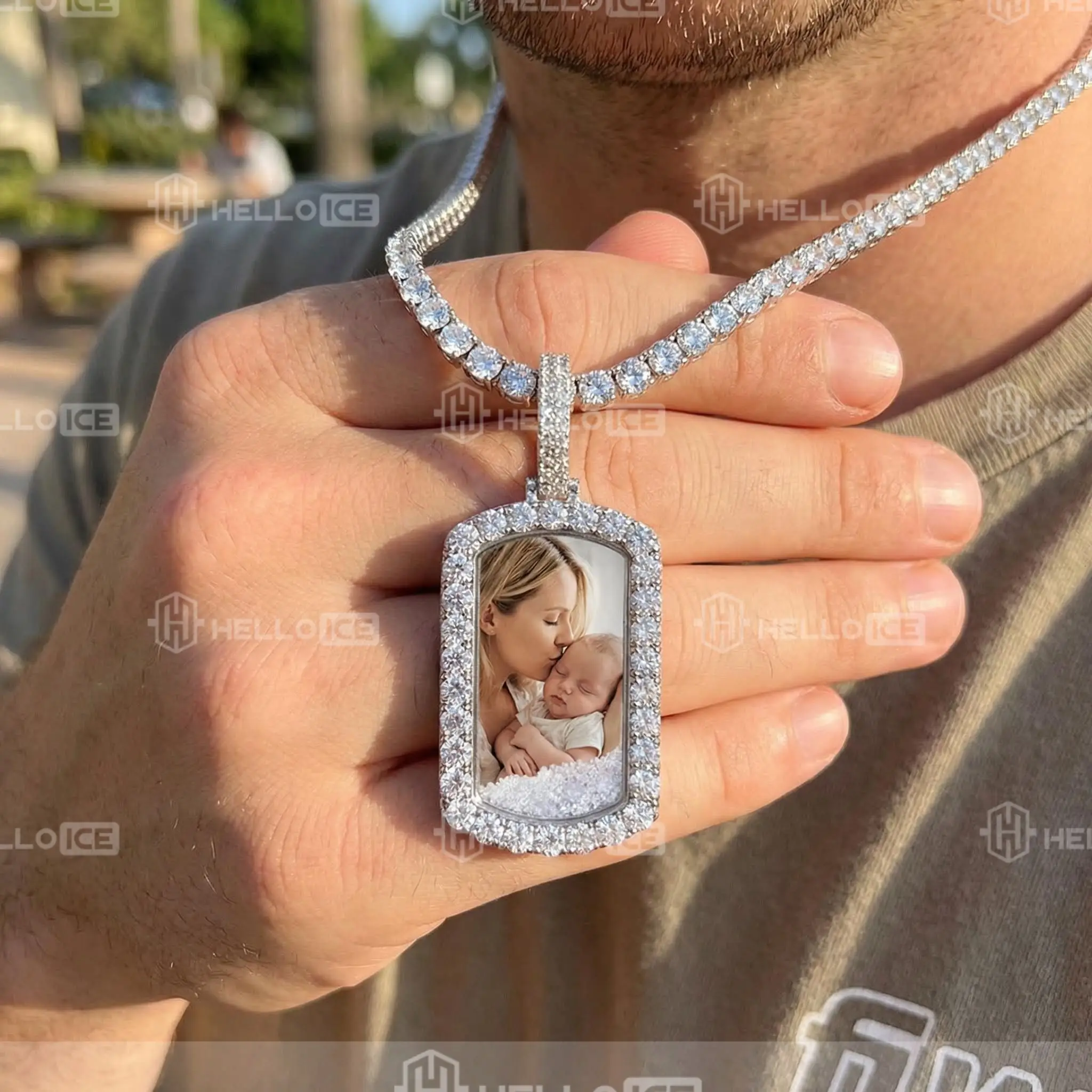 Helloice Review Image