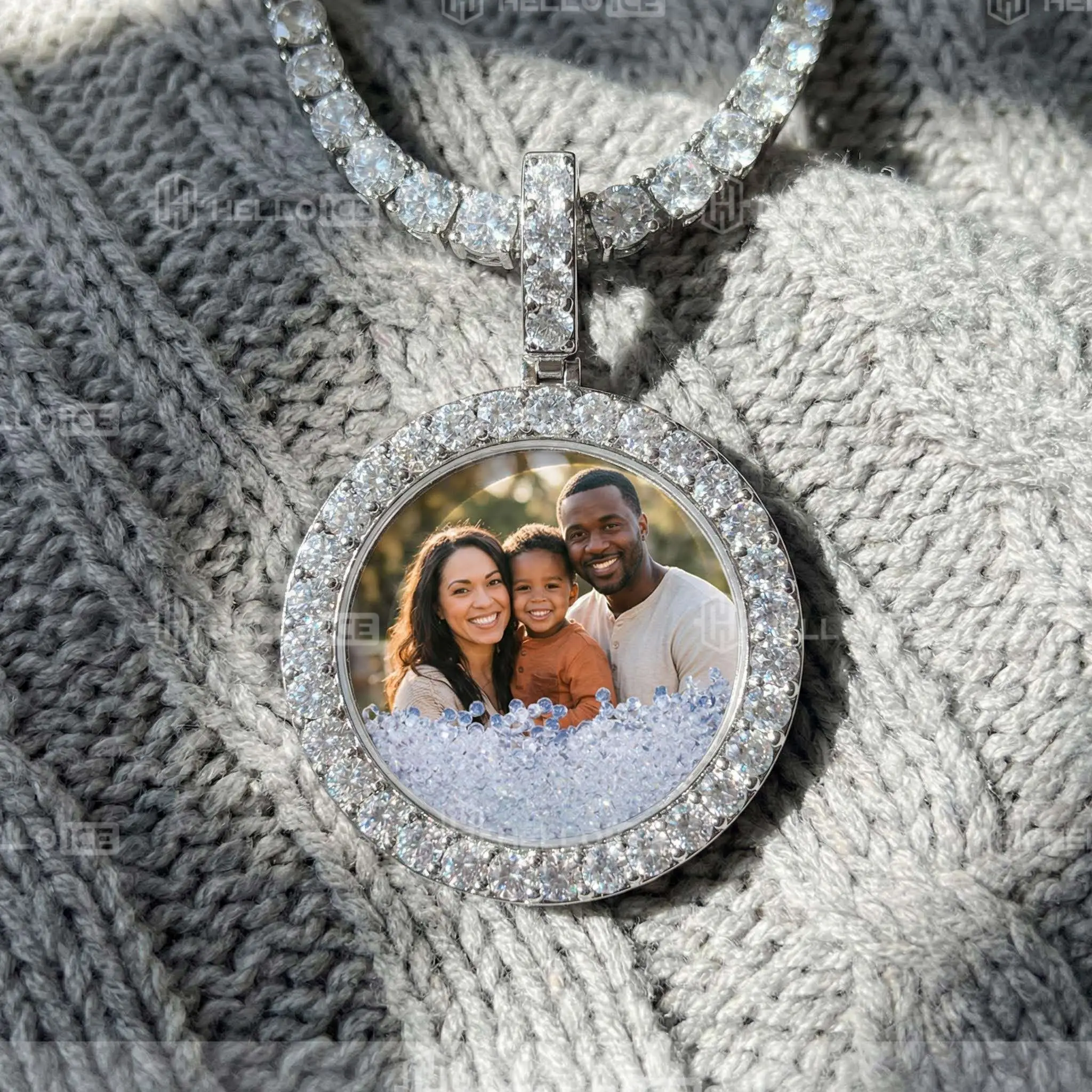 Helloice Review Image