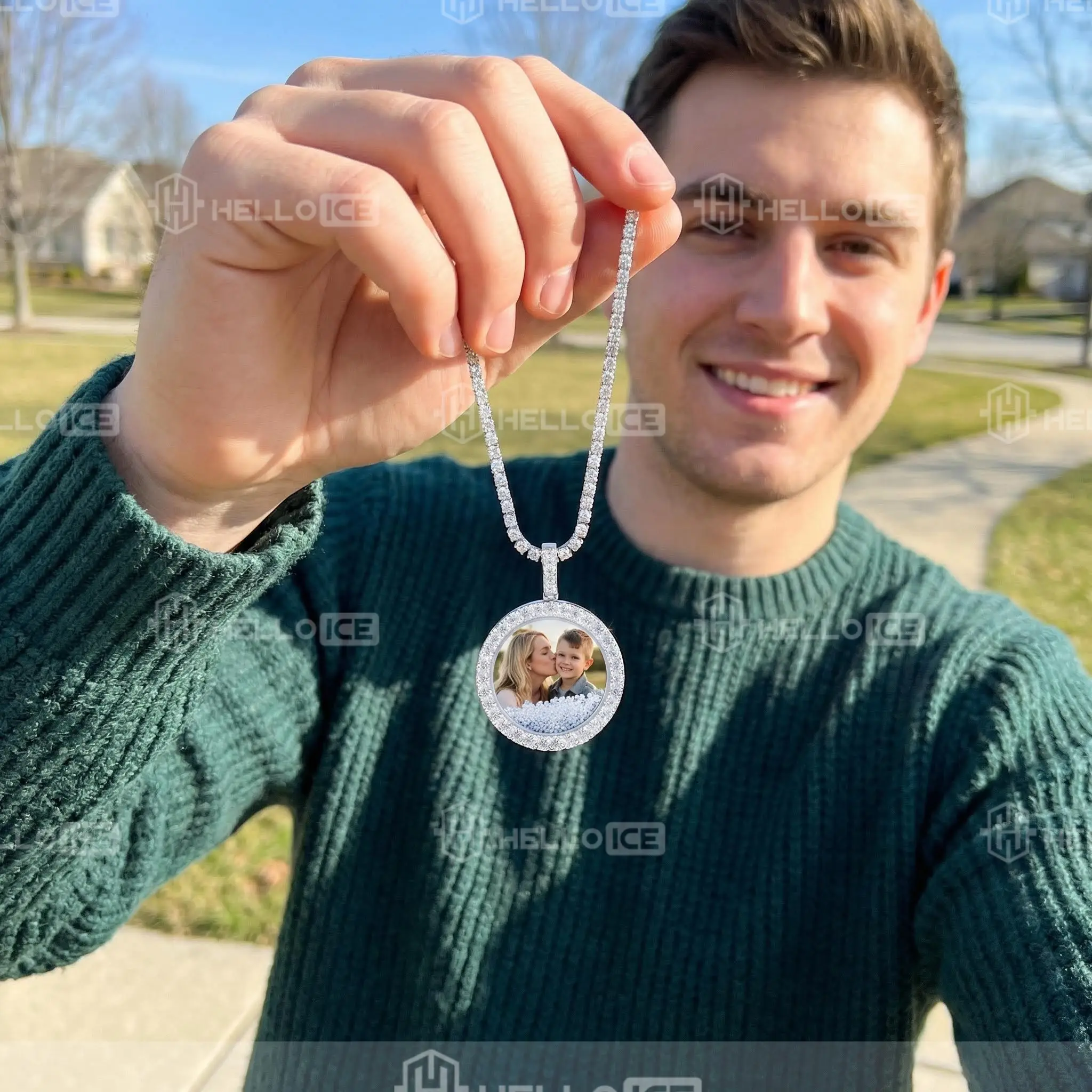 Helloice Review Image