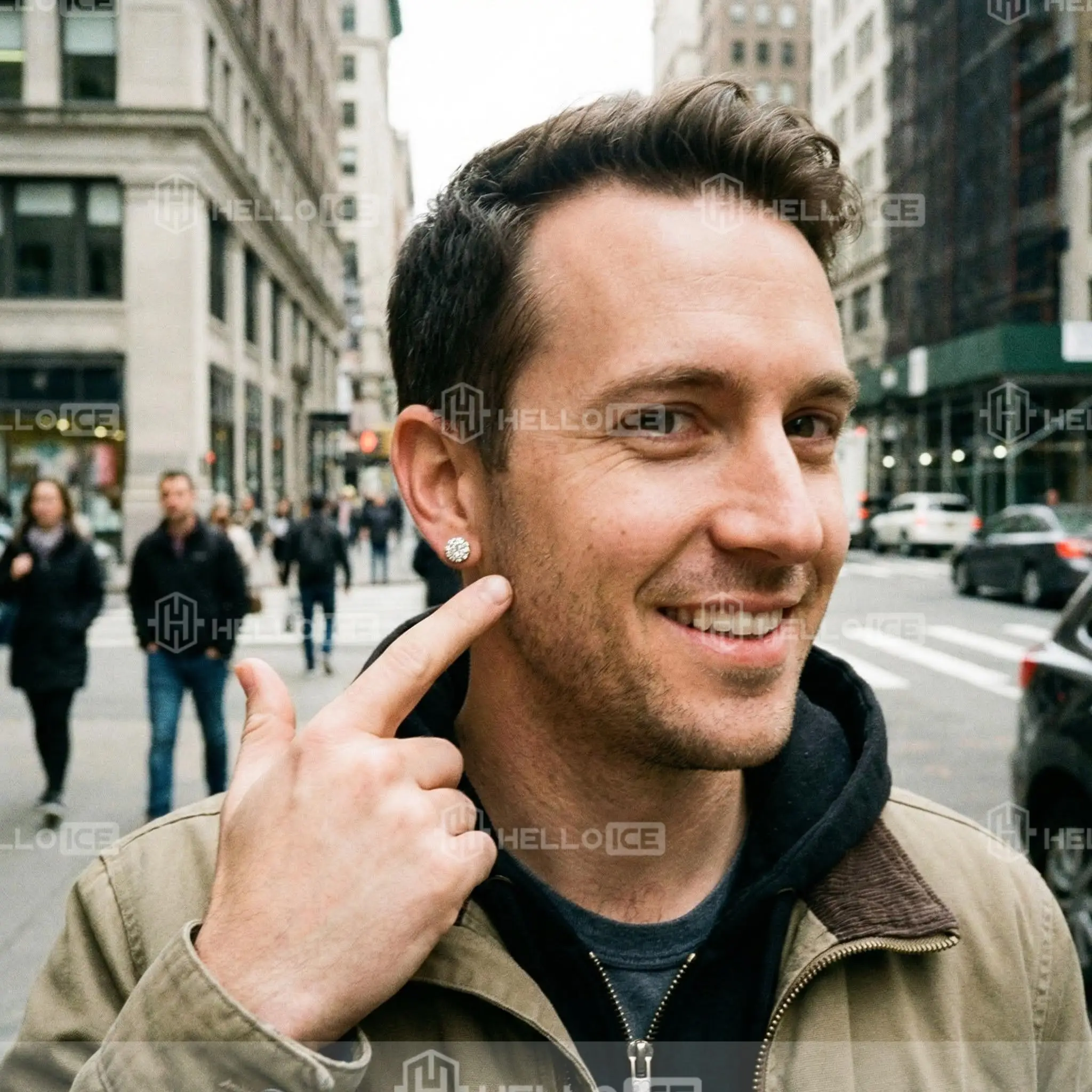 Helloice Review Image