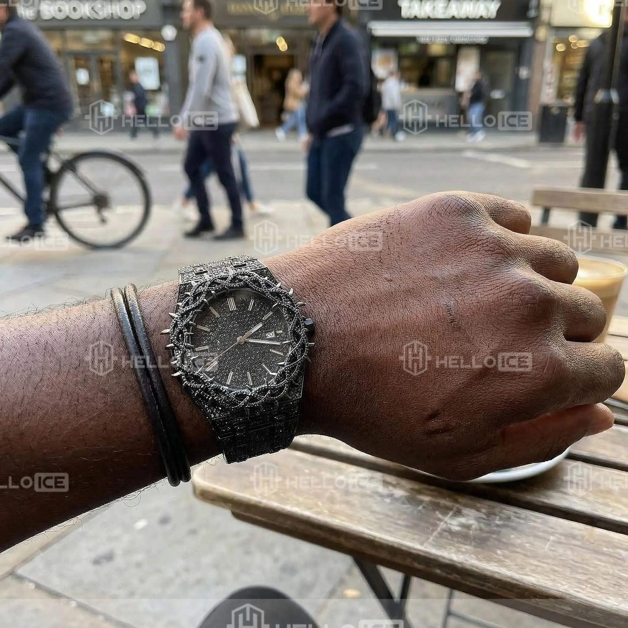 Helloice Review Image