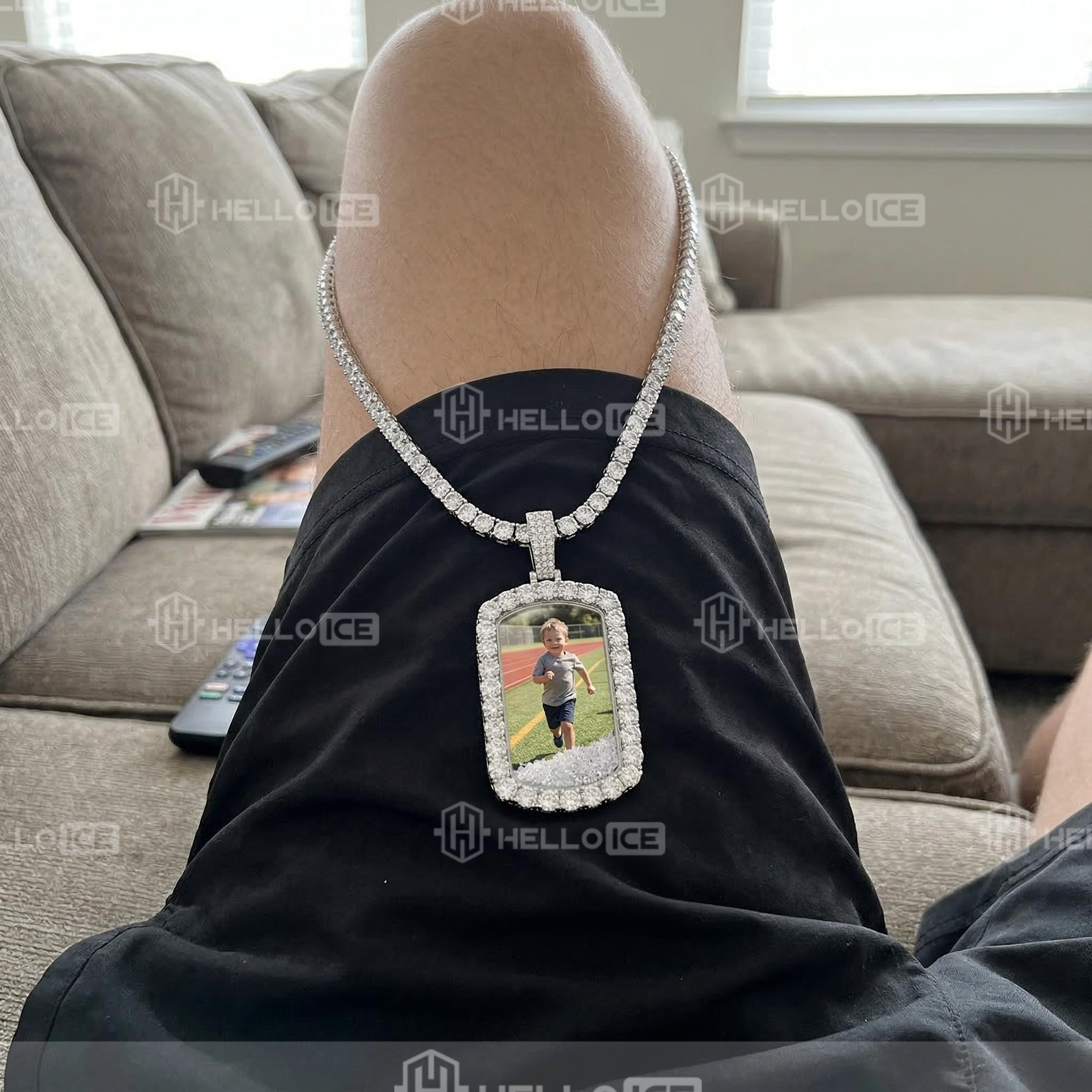 Helloice Review Image