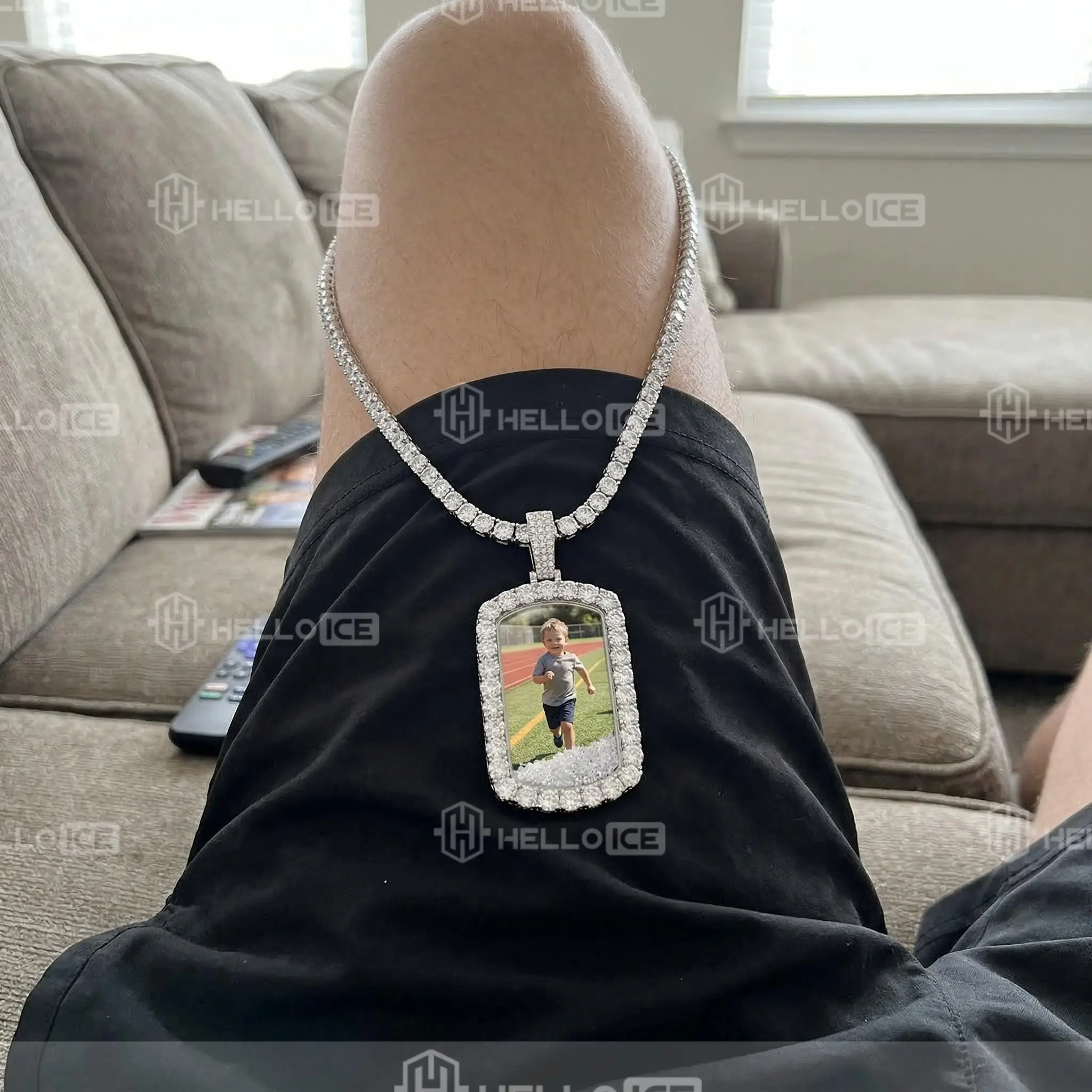 Helloice Review Image