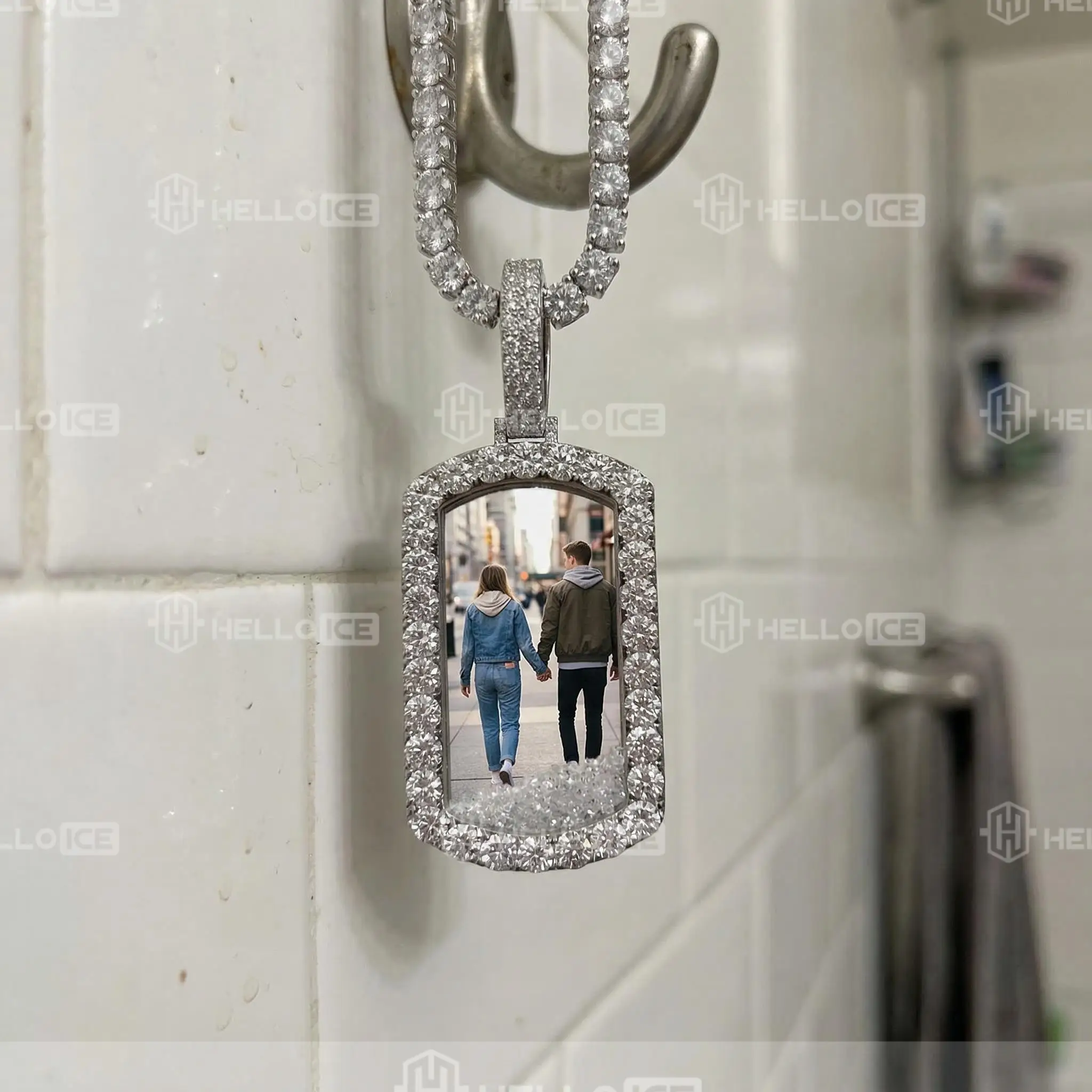 Helloice Review Image