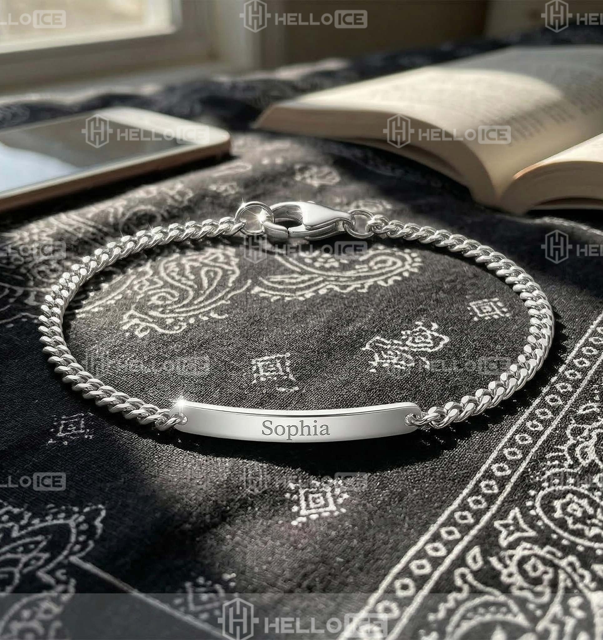 Helloice Review Image