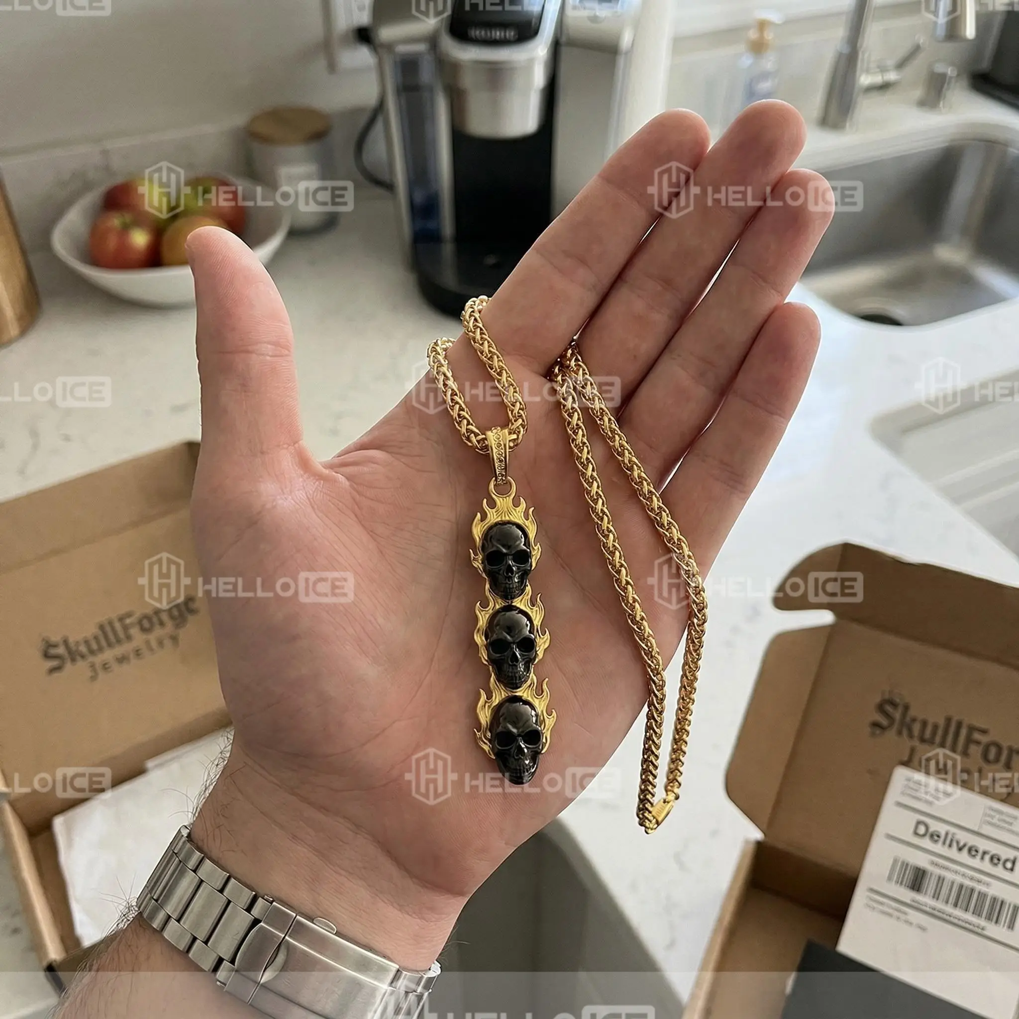 Helloice Review Image