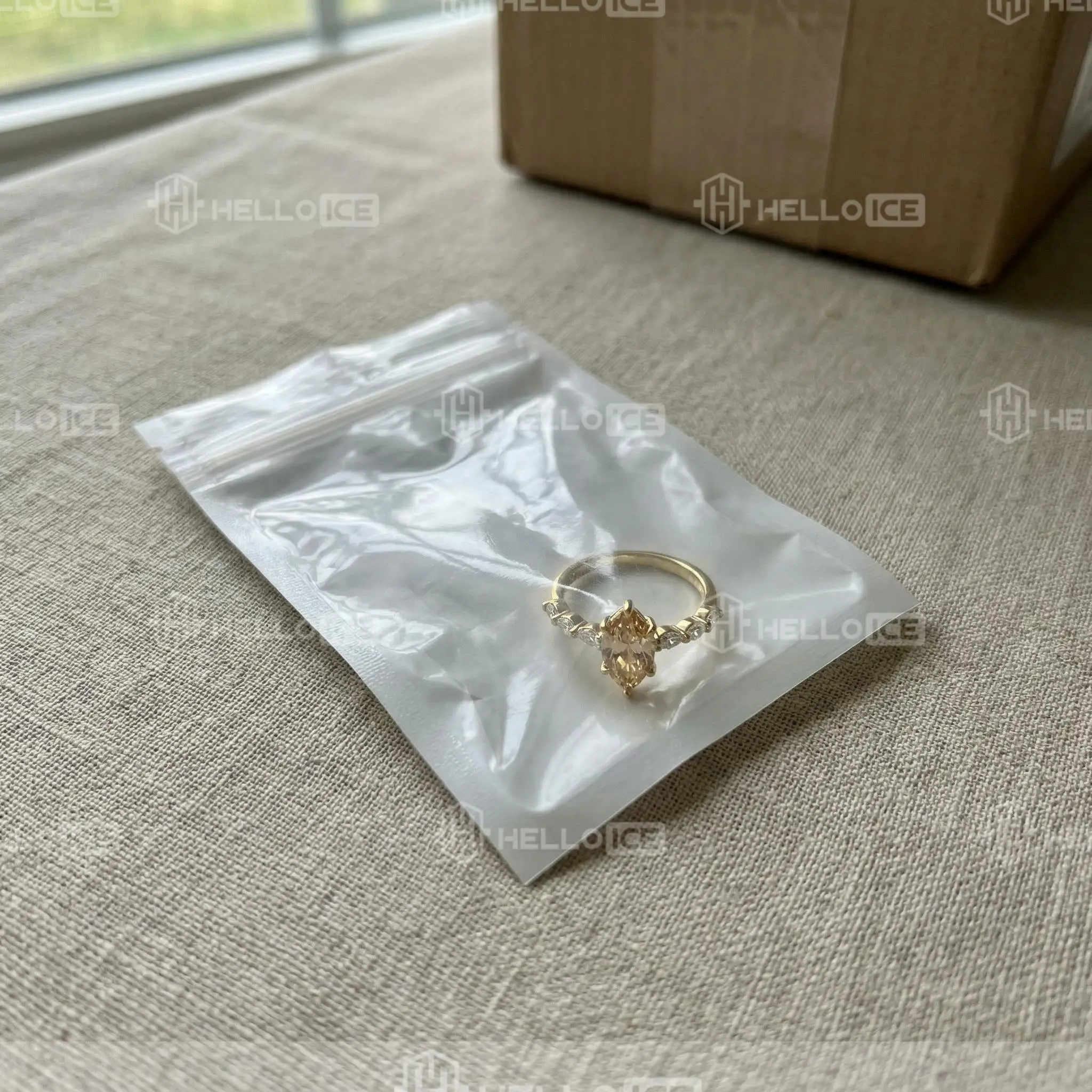 Helloice Review Image