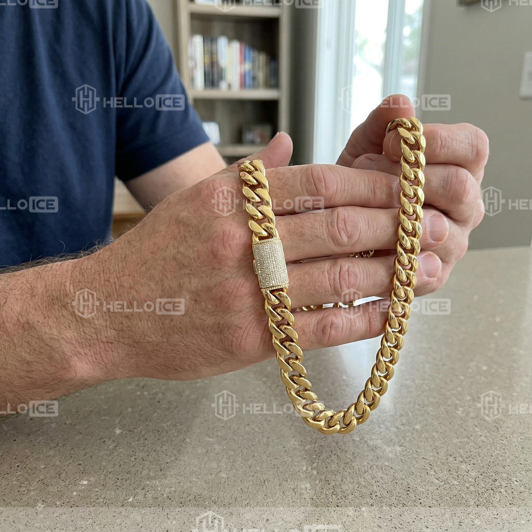 Helloice Review Image