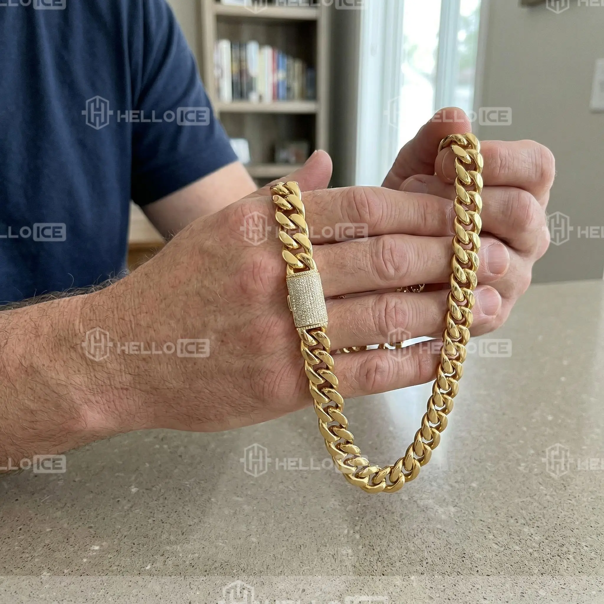 Helloice Review Image