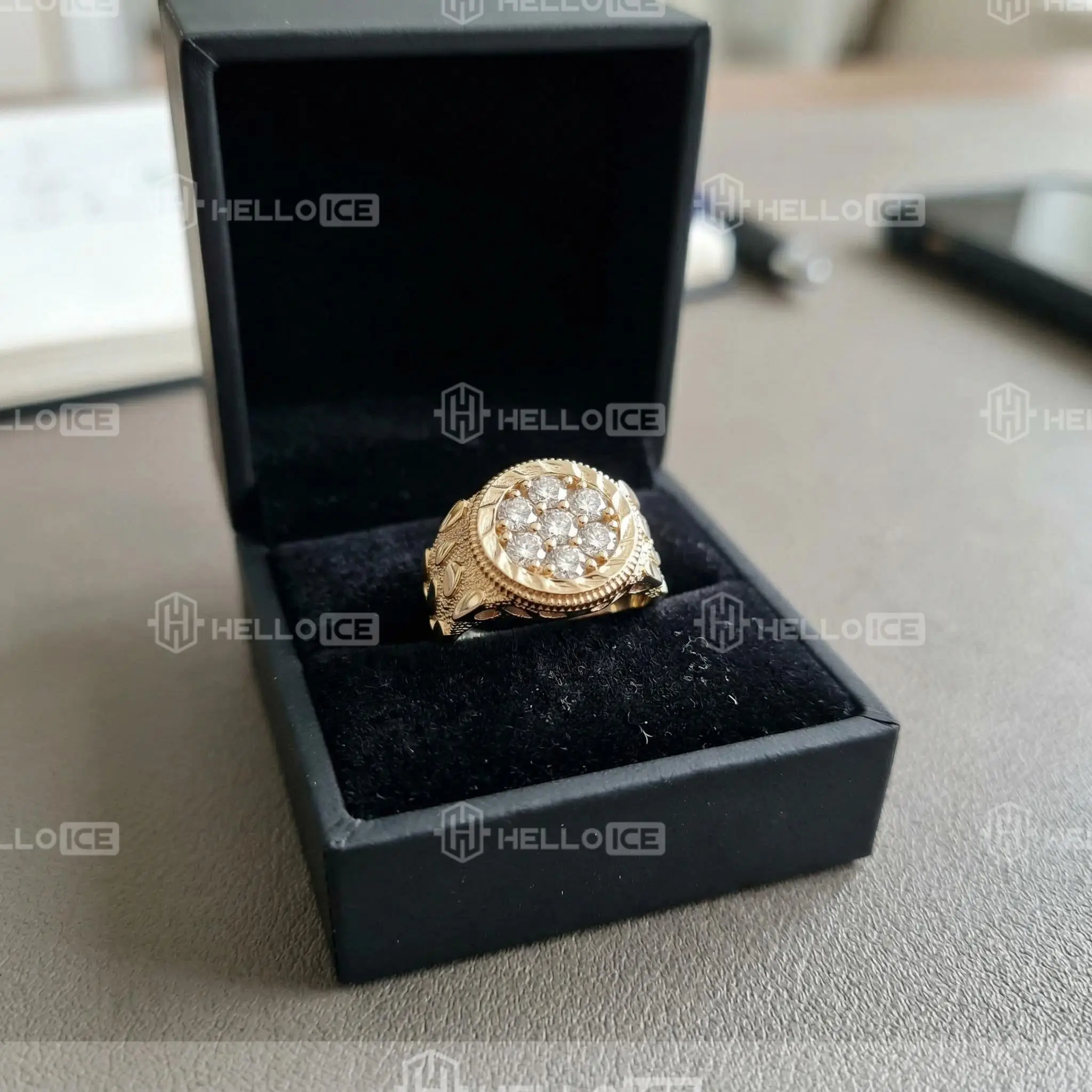 Helloice Review Image