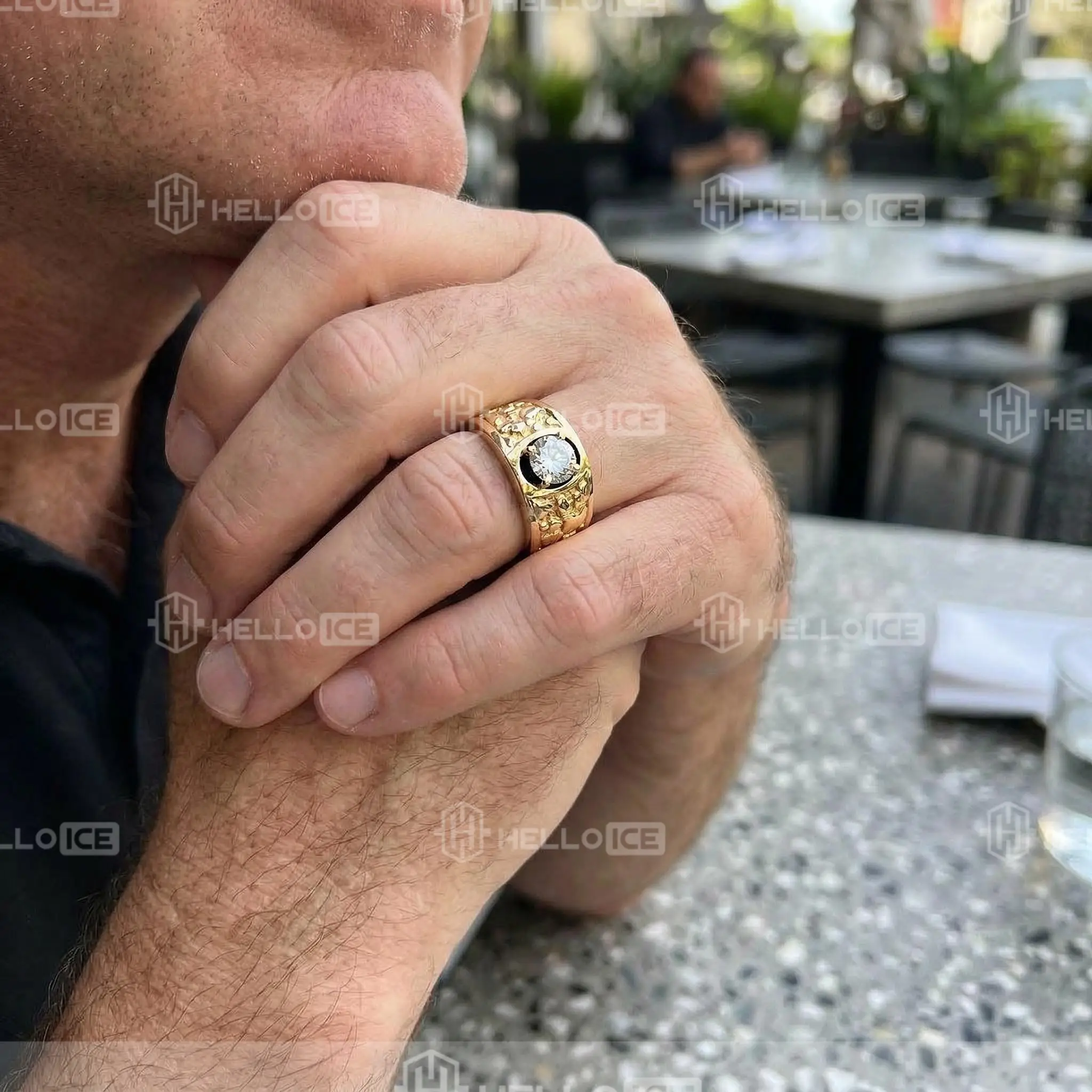 Helloice Review Image