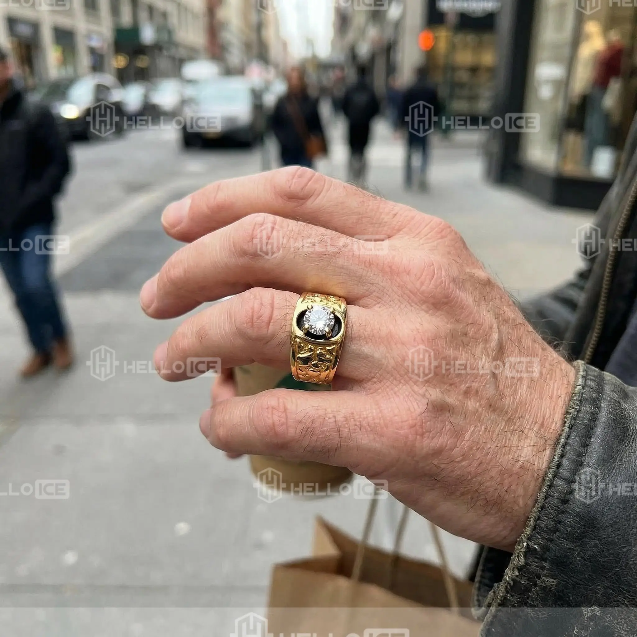 Helloice Review Image