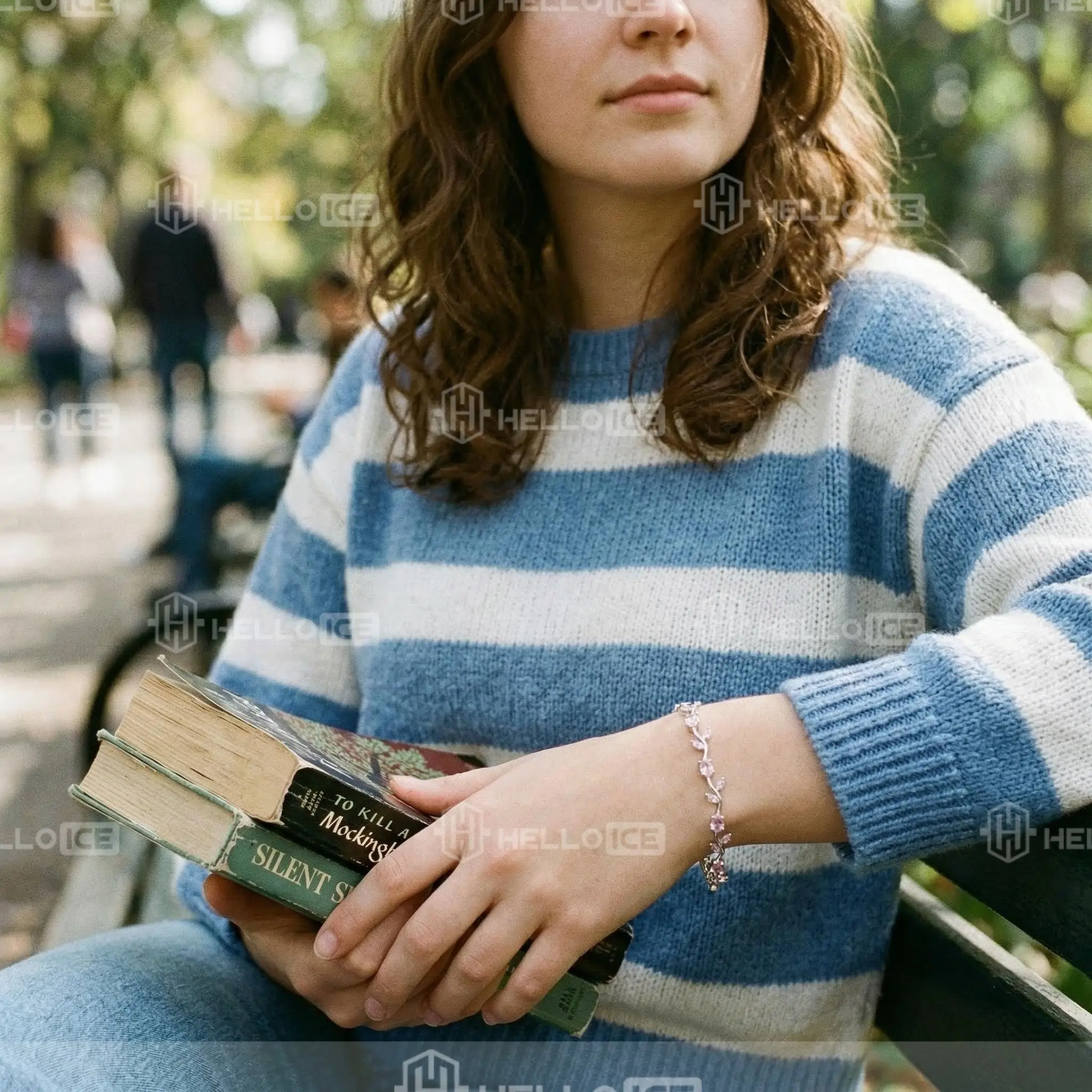 Helloice Review Image