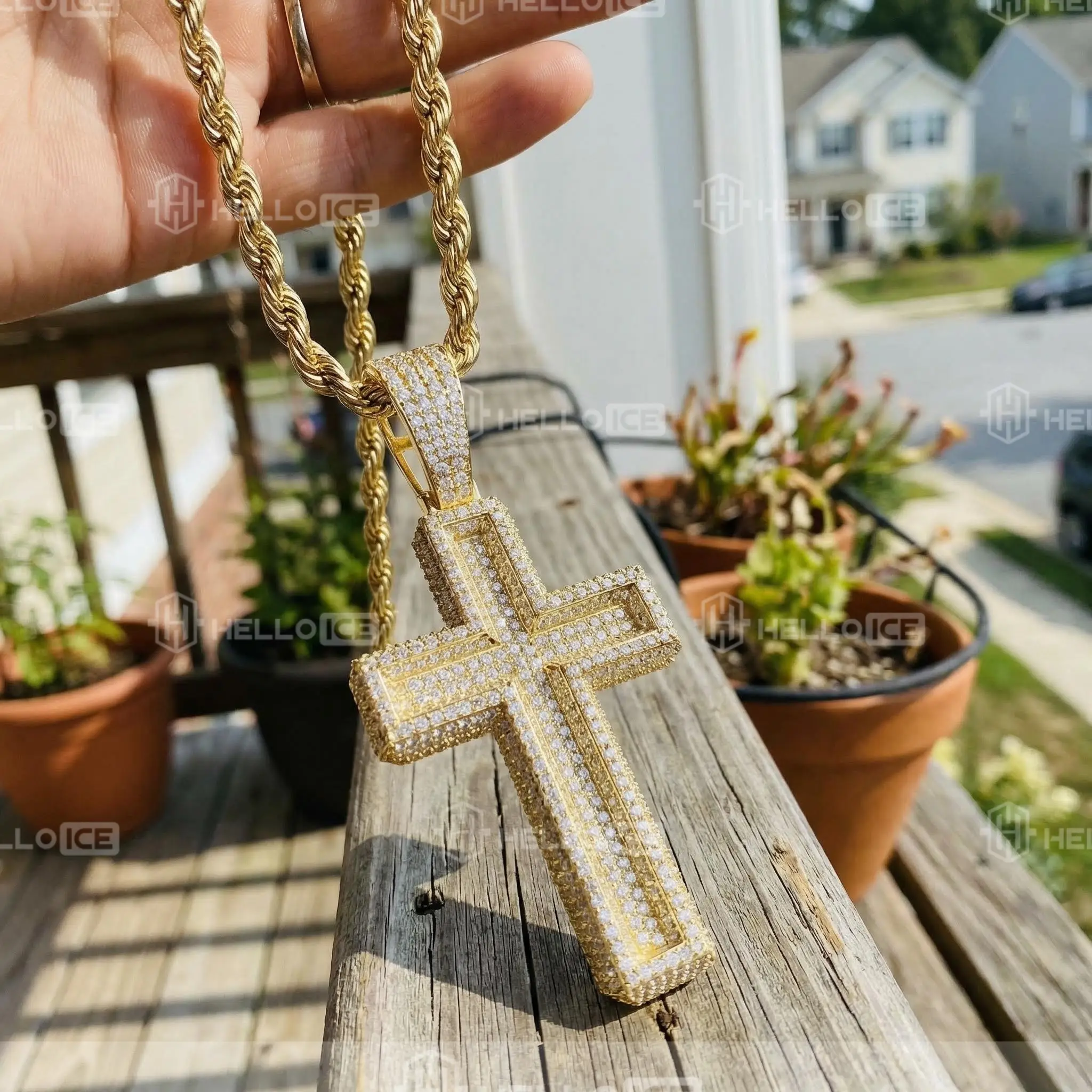 Helloice Review Image