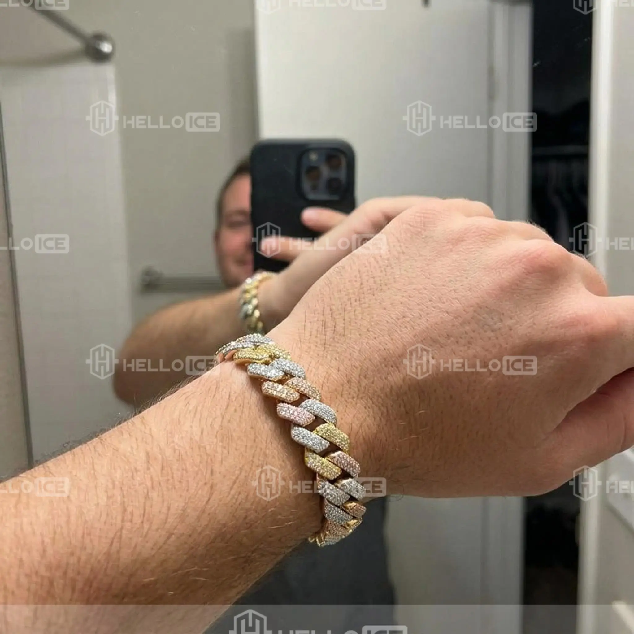 Helloice Review Image