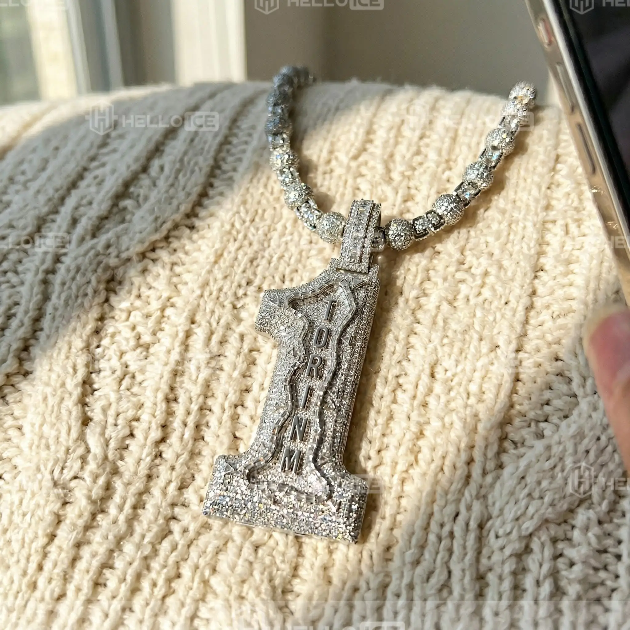 Helloice Review Image