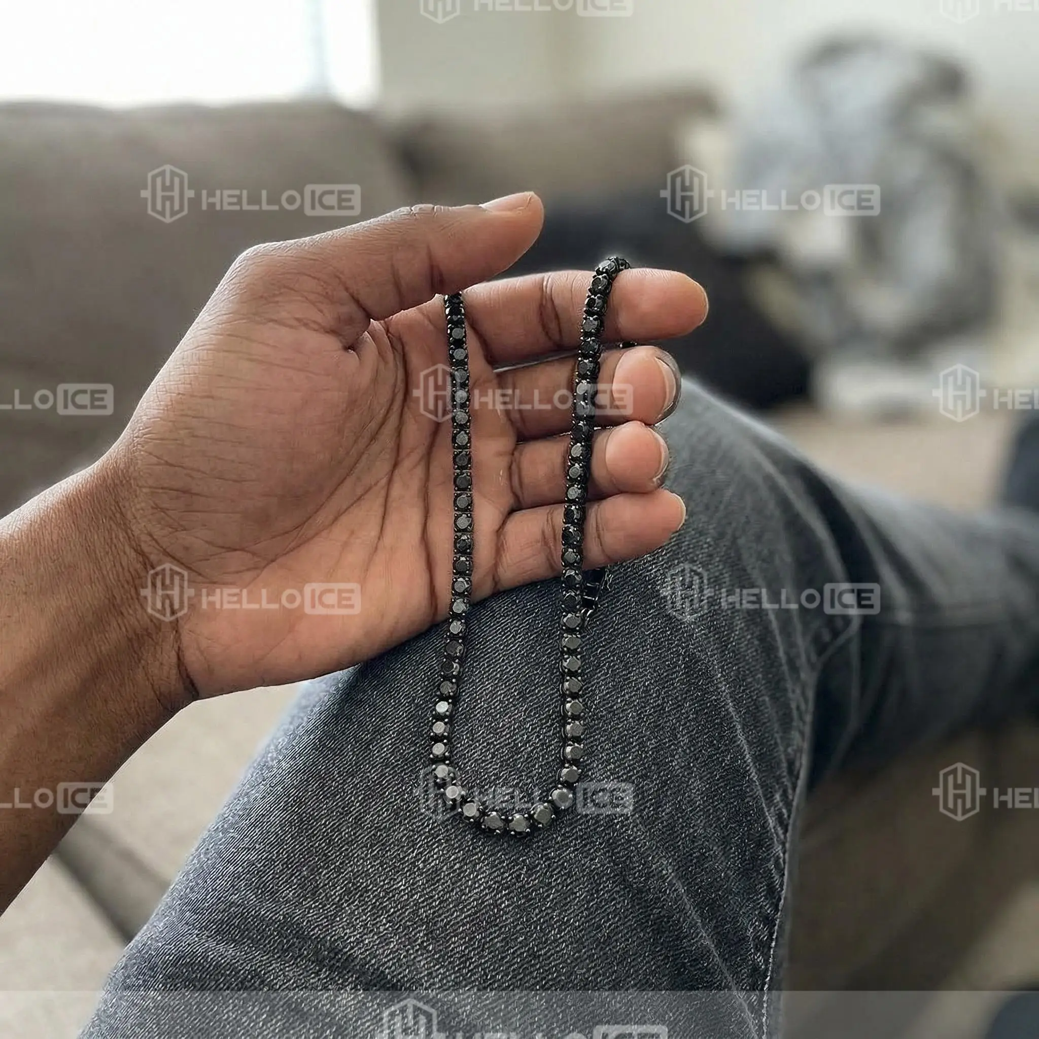 Helloice Review Image