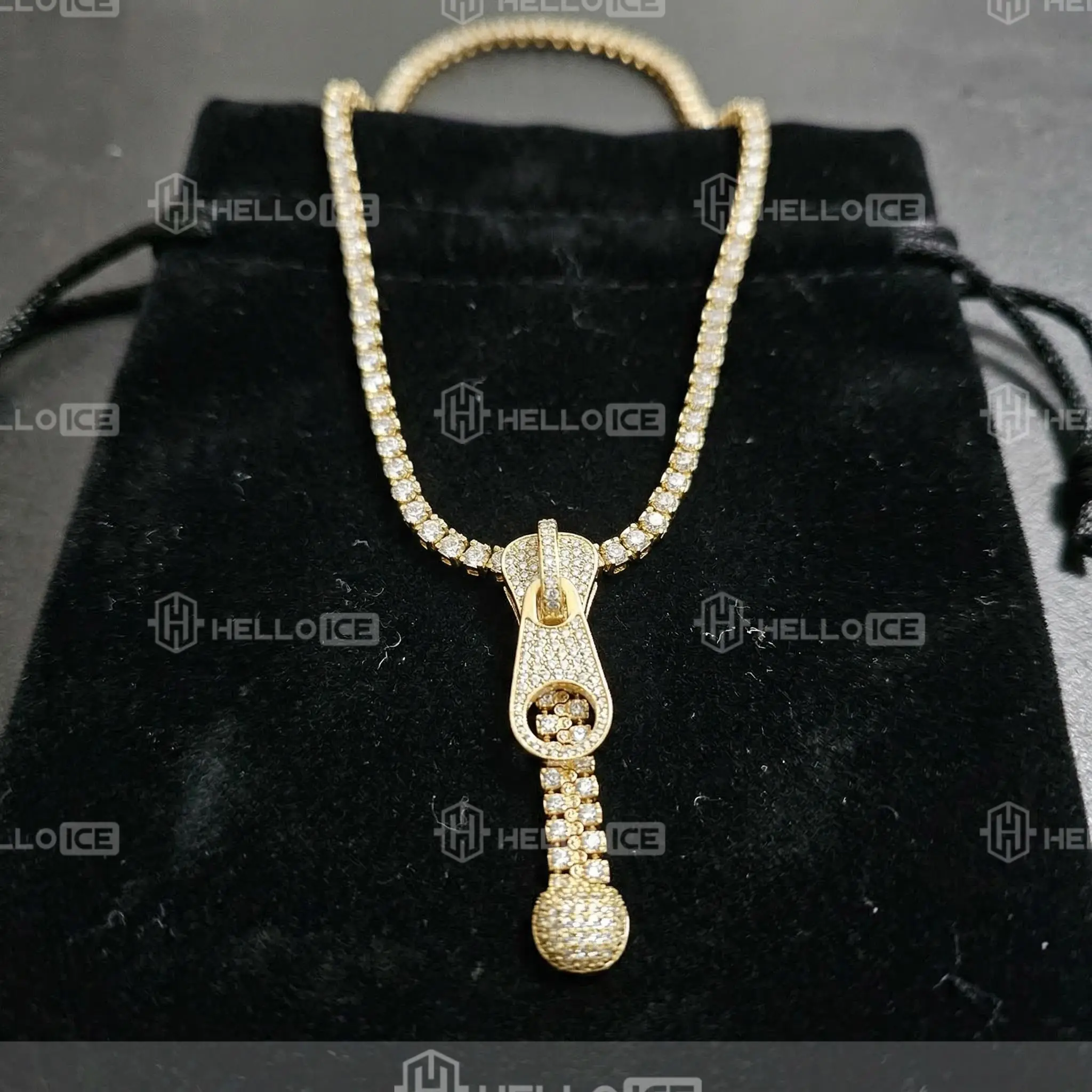 Helloice Review Image