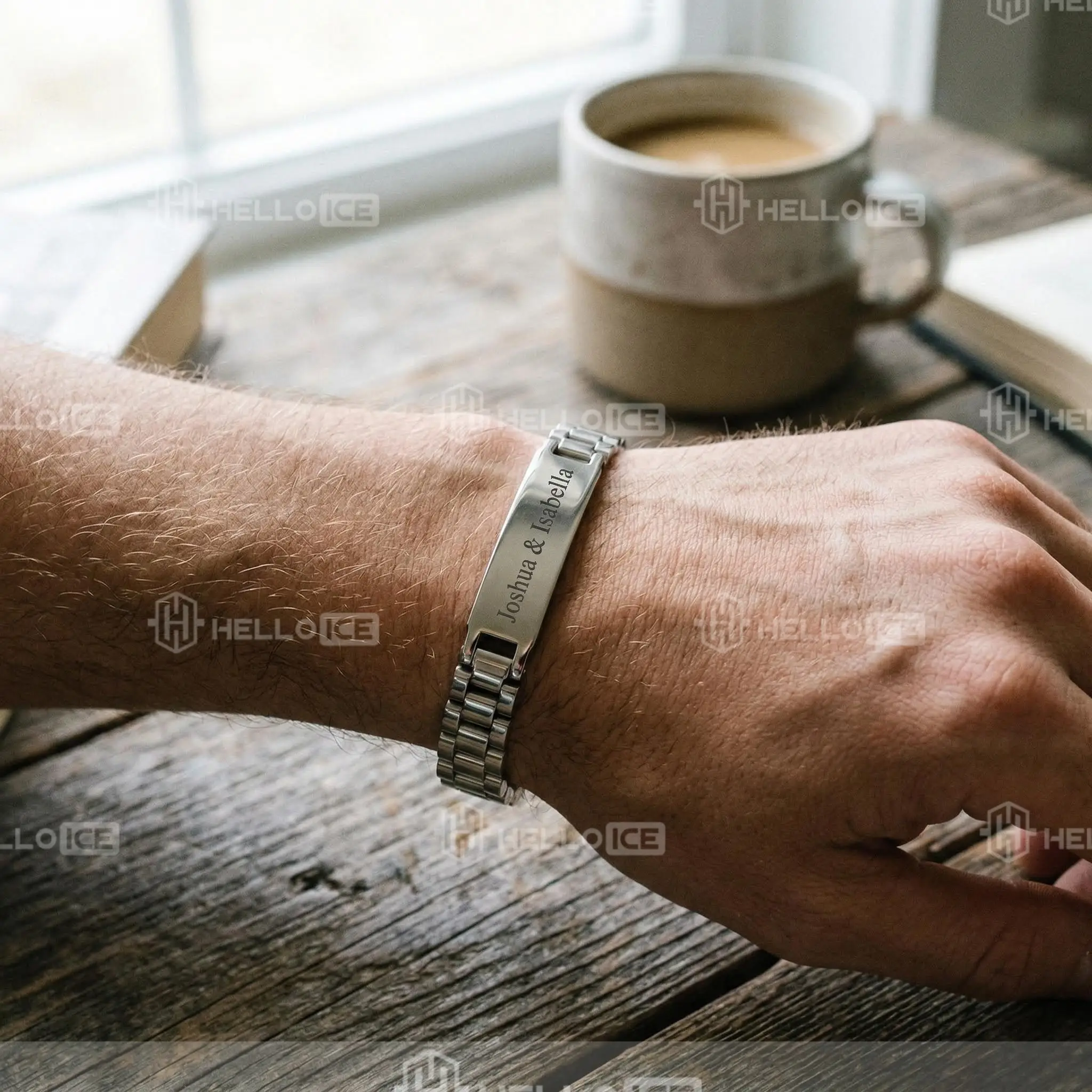 Helloice Review Image