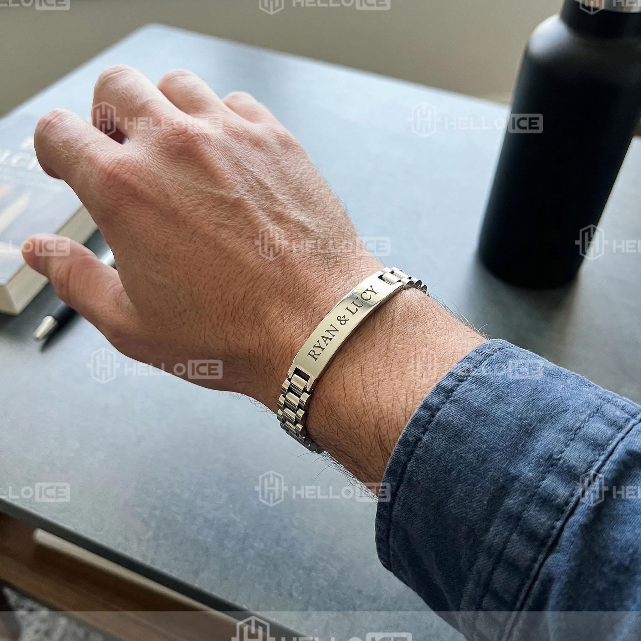 Helloice Review Image