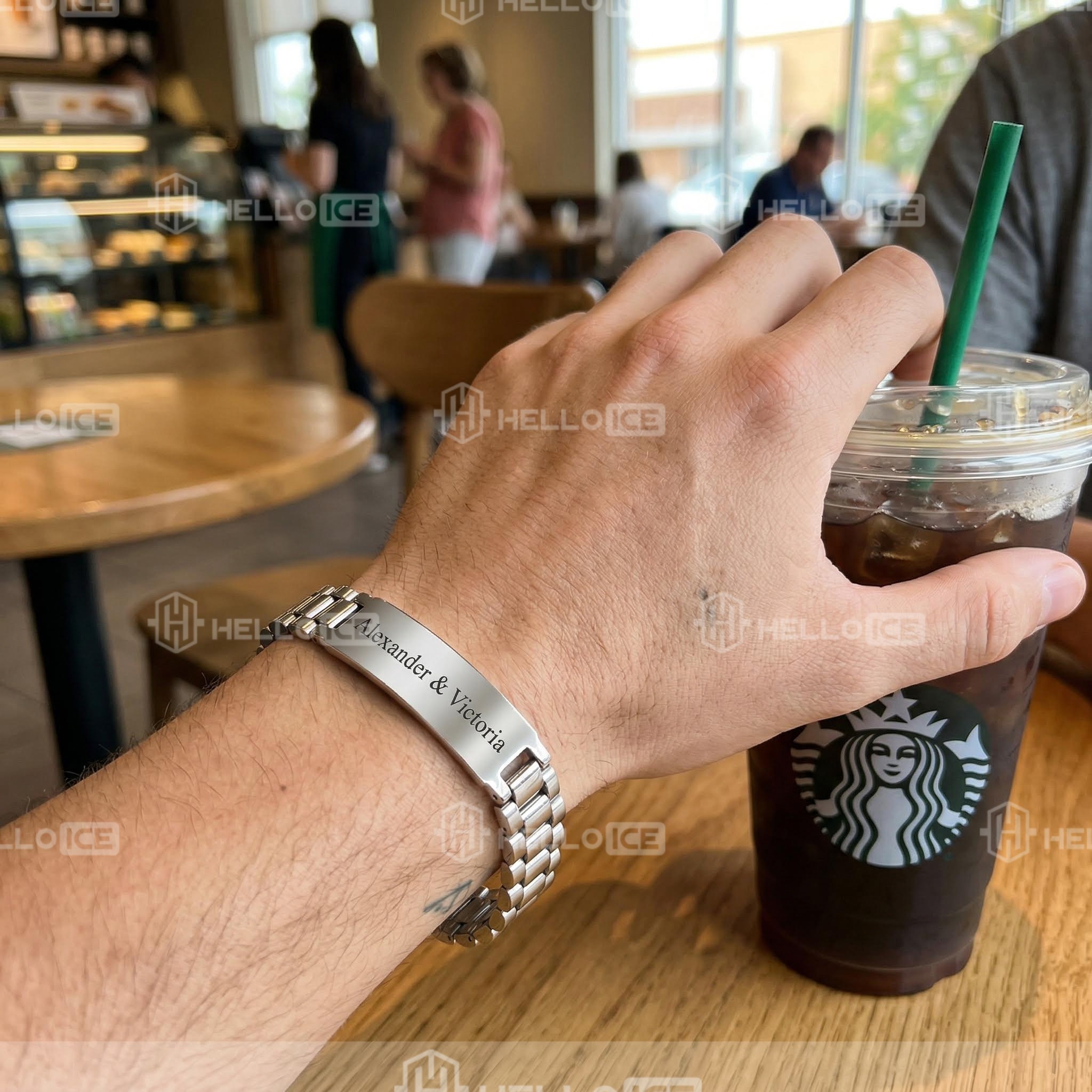 Helloice Review Image