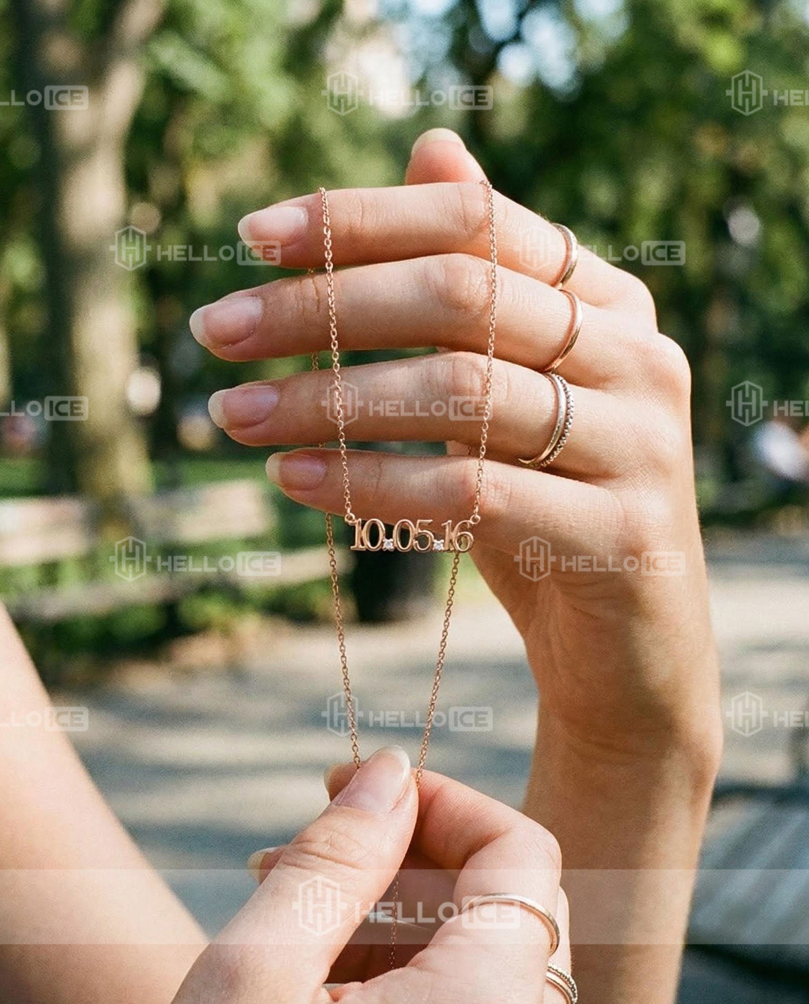 Helloice Review Image