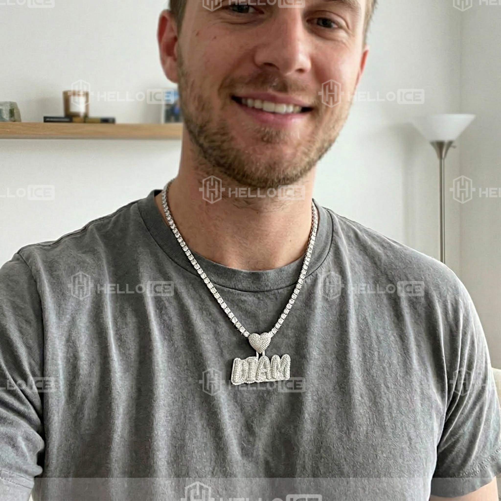 Helloice Review Image