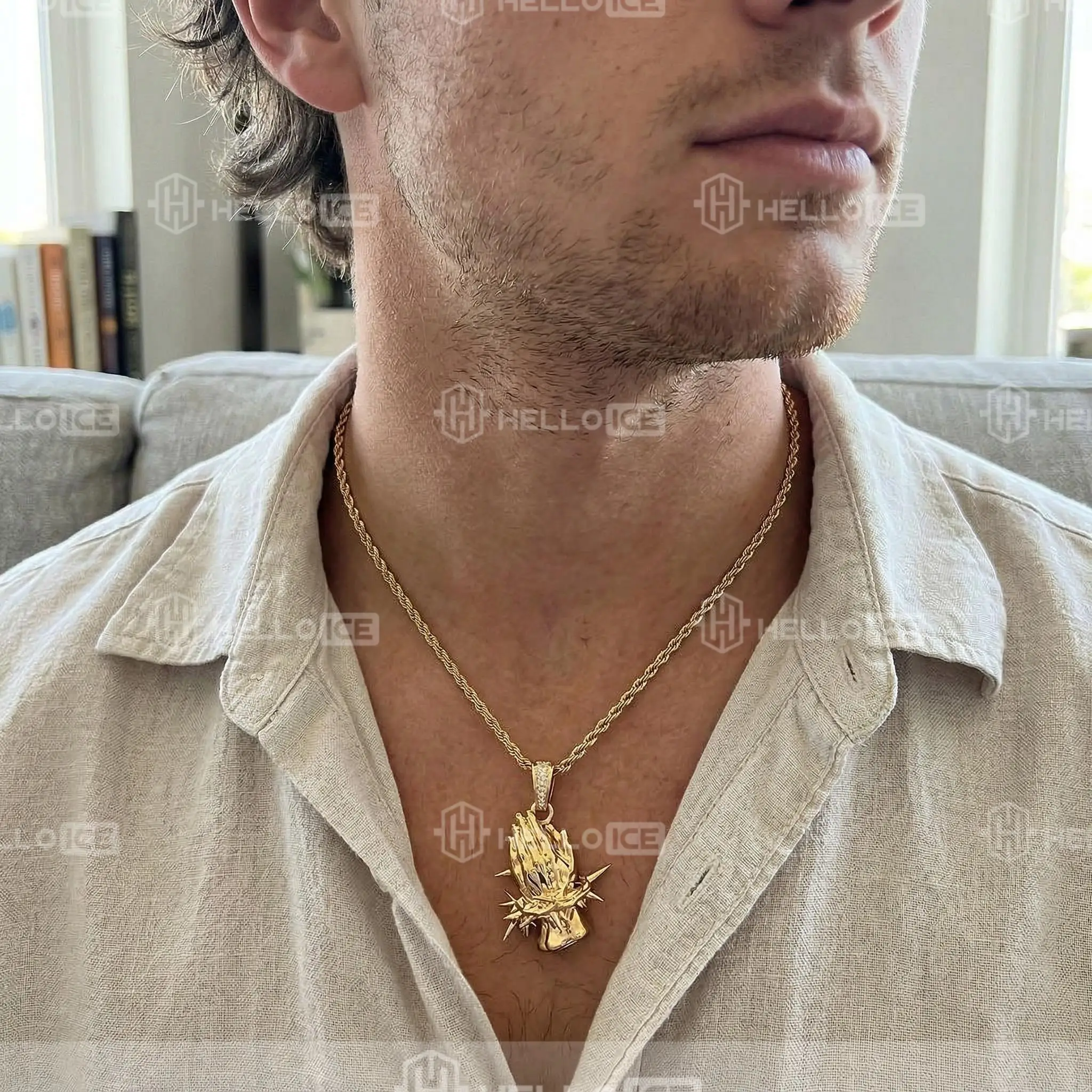 Helloice Review Image