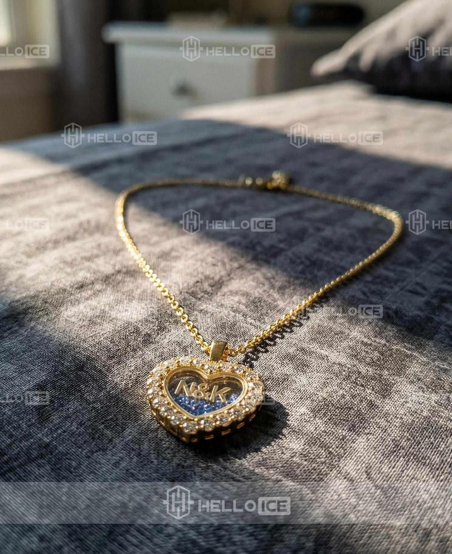 Helloice Review Image