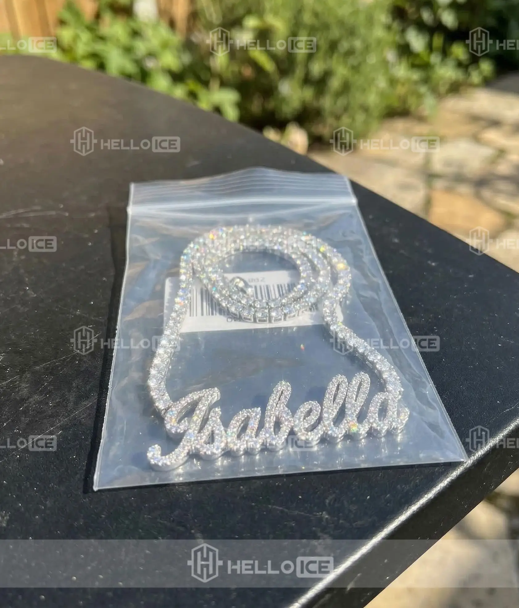 Helloice Review Image