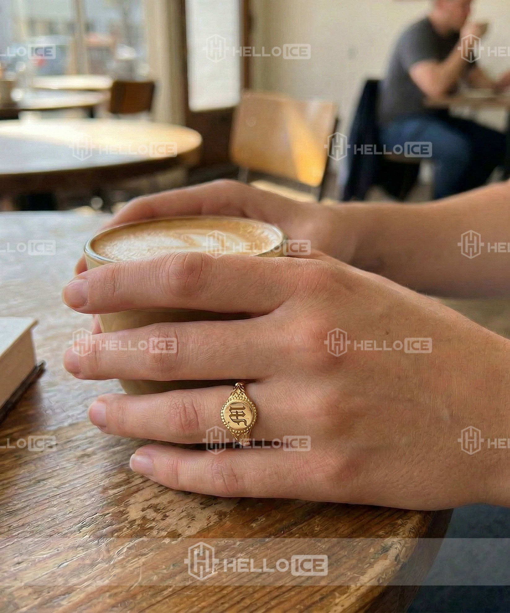 Helloice Review Image